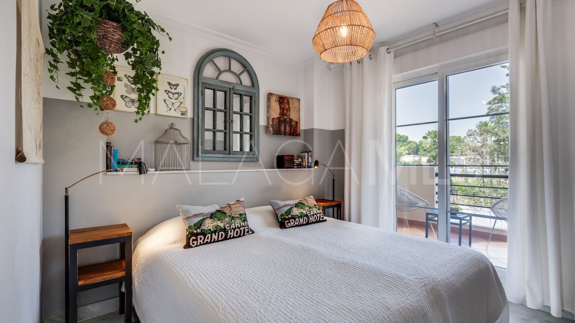 Duplex penthouse for sale in Señorio de Aloha