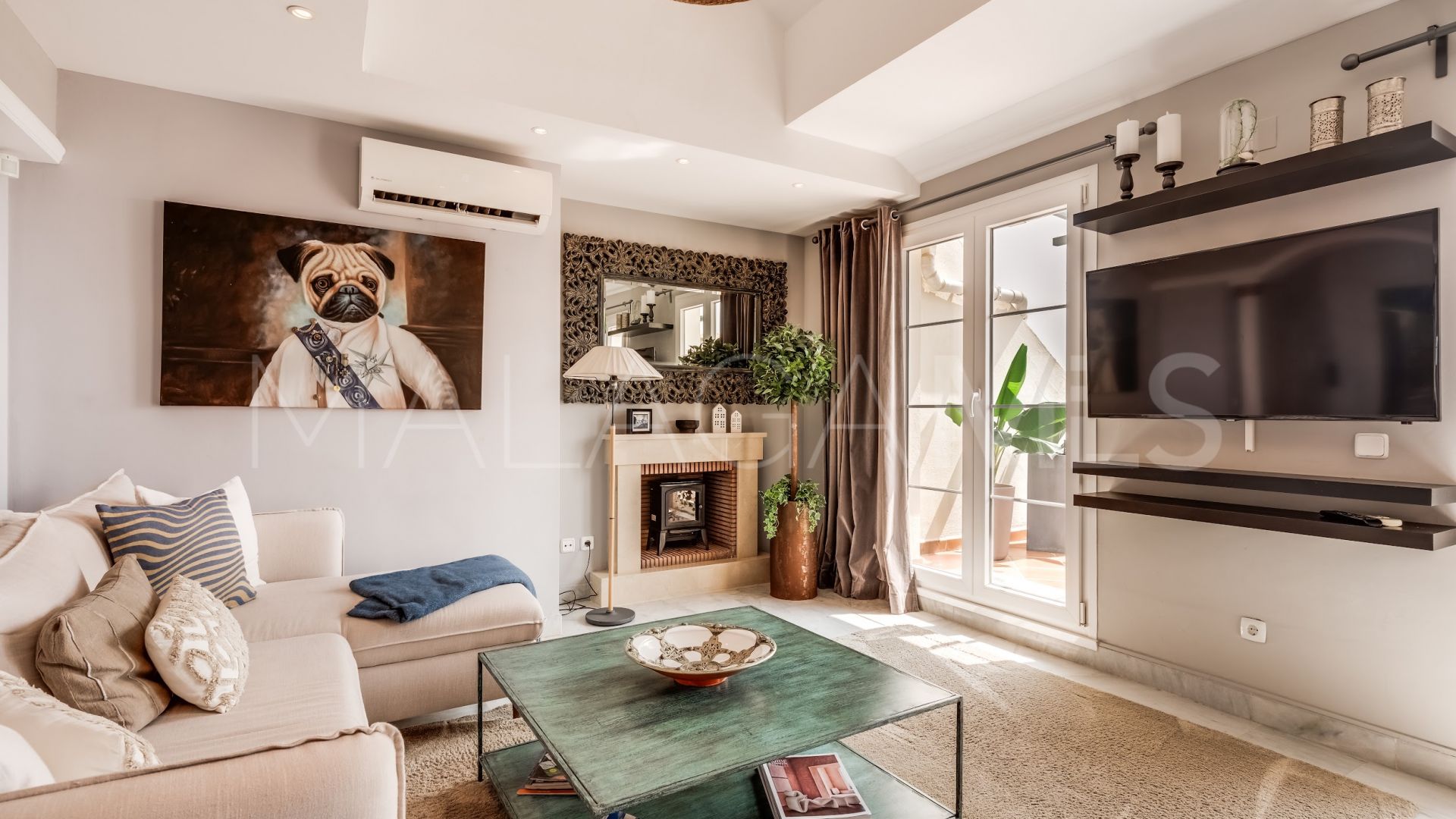Duplex penthouse for sale in Señorio de Aloha