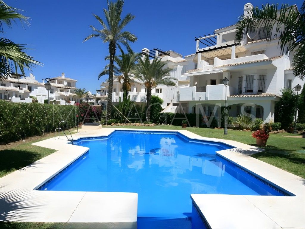 For sale duplex penthouse in Los Naranjos de Marbella