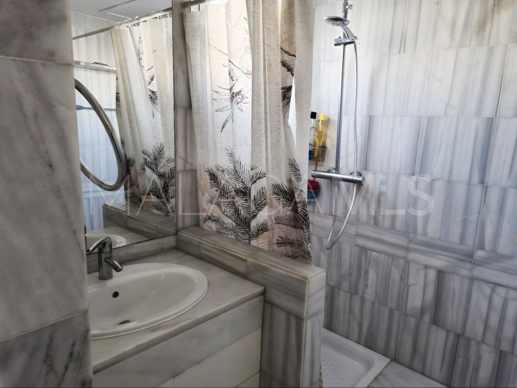 For sale duplex penthouse in Los Naranjos de Marbella