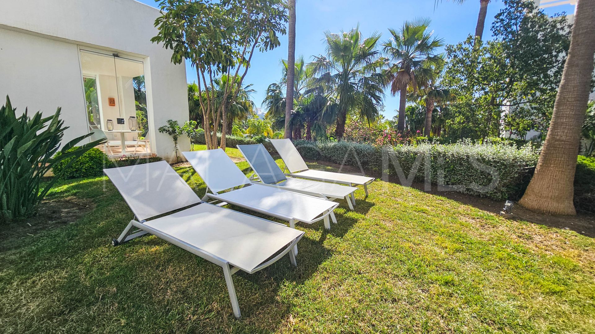 Appartement rez de chaussée for sale in Alcazaba Lagoon