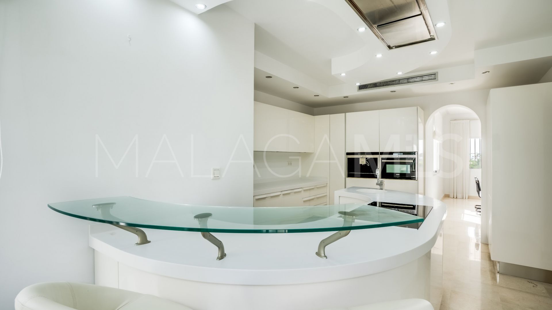 Villa for sale in Los Naranjos Golf