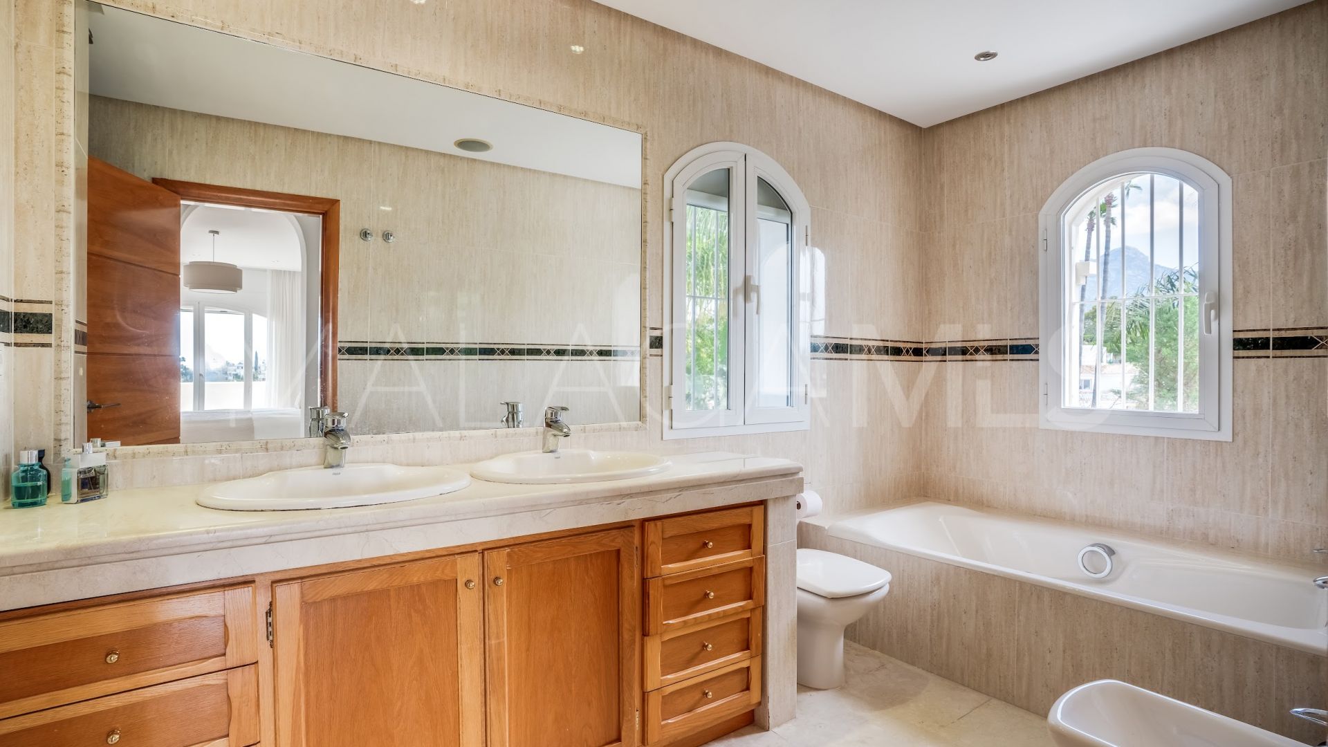 Villa for sale in Los Naranjos Golf