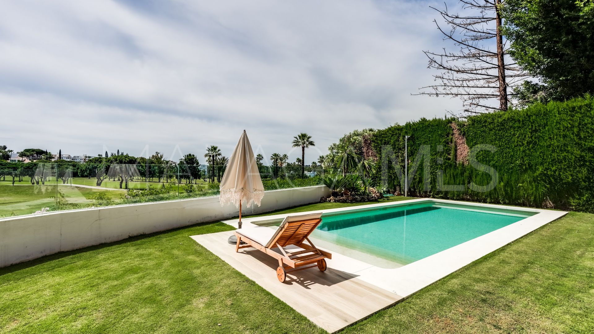 Villa for sale in Los Naranjos Golf