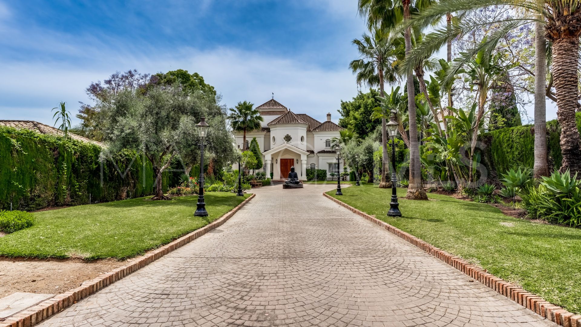 Villa for sale in Los Naranjos Golf