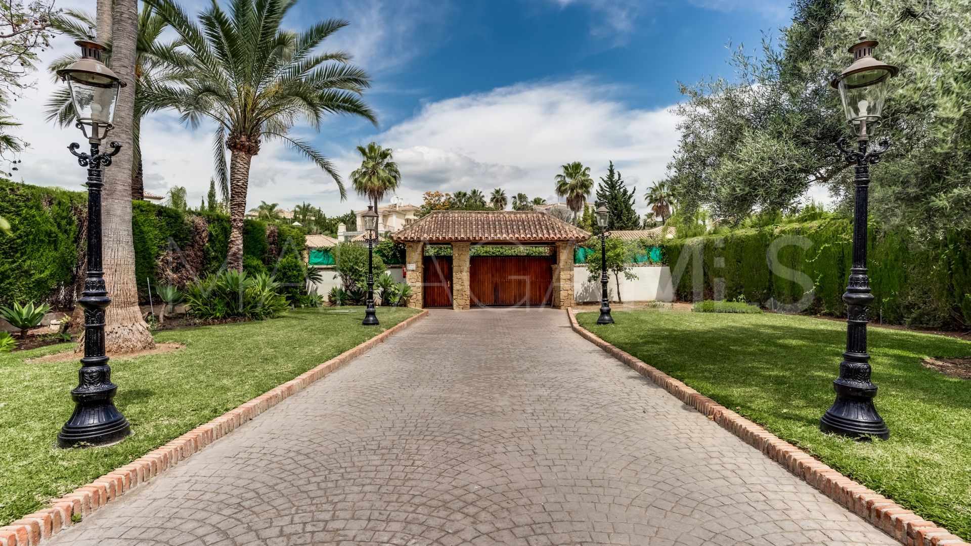 Villa for sale in Los Naranjos Golf