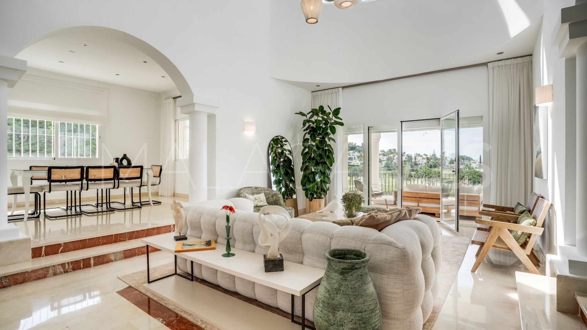Villa for sale in Los Naranjos Golf
