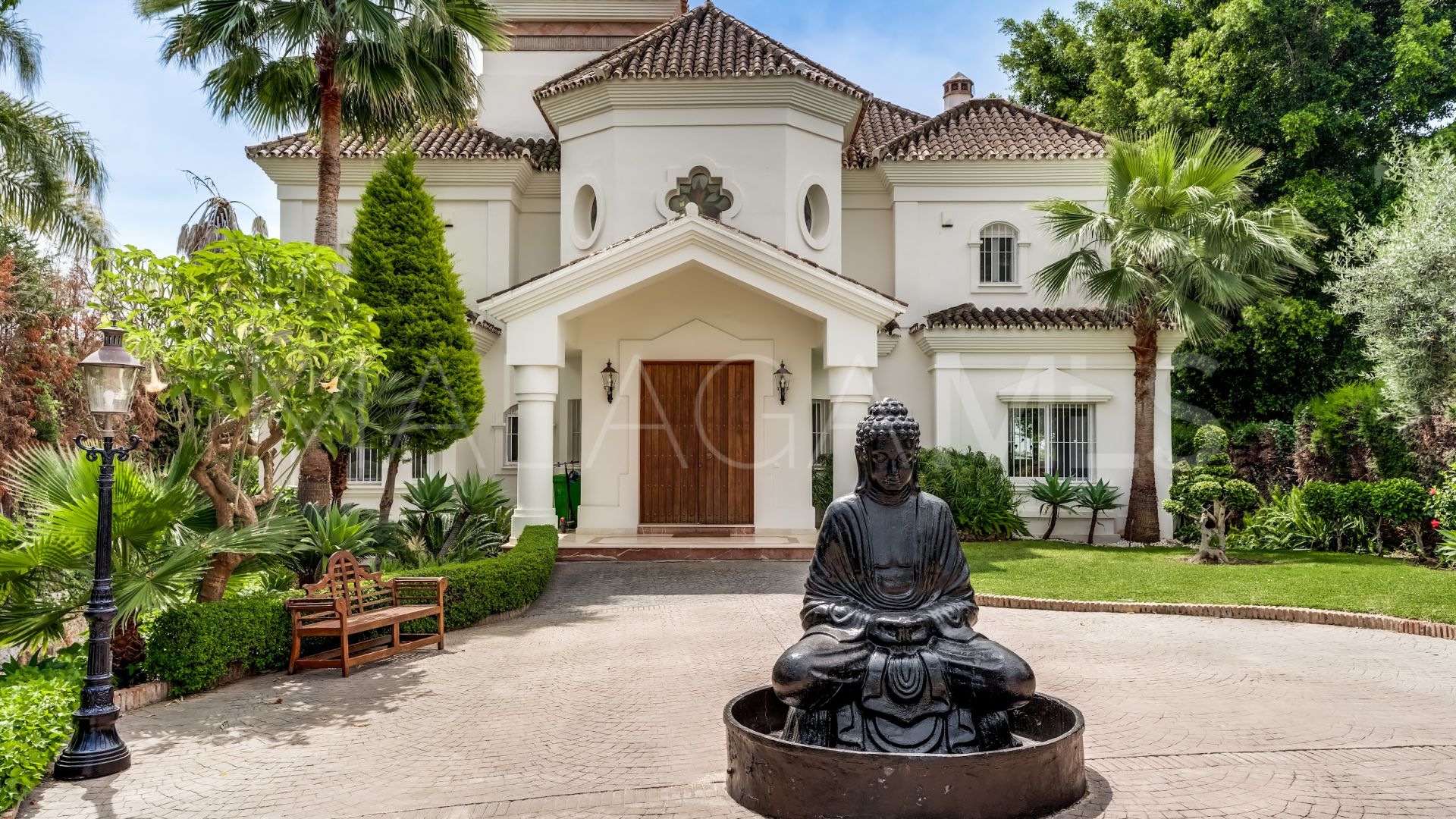 Villa for sale in Los Naranjos Golf