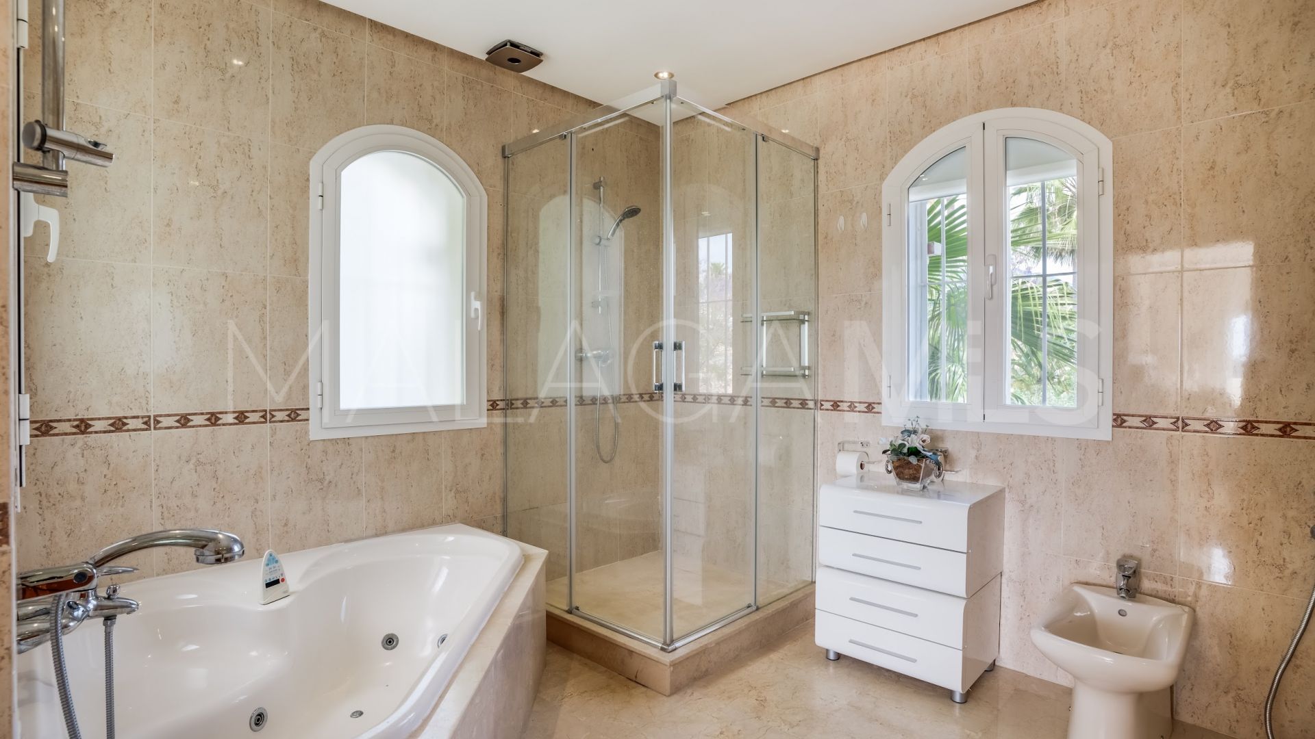 Villa for sale in Los Naranjos Golf