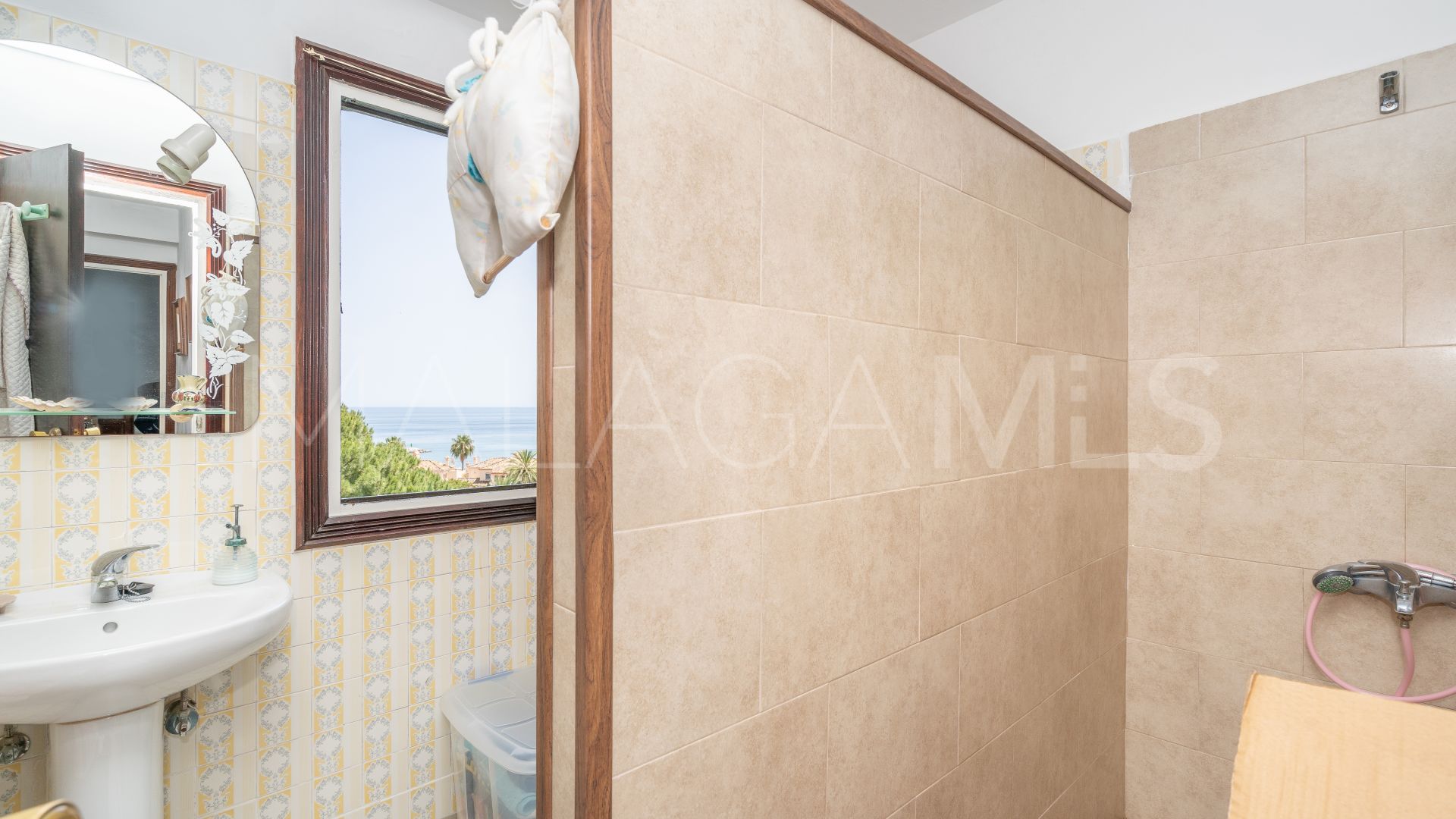 Wohnung for sale in Estepona Puerto