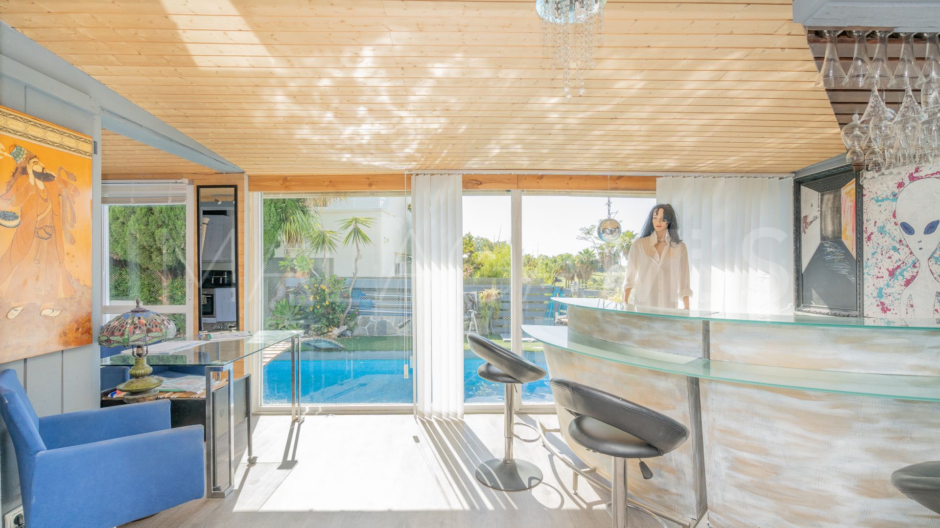 Villa for sale in Estepona Golf