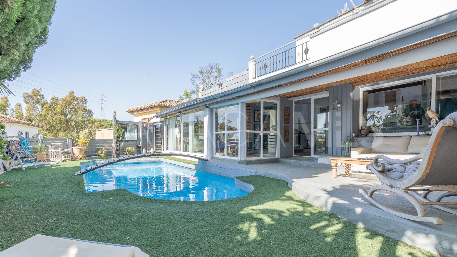 Villa for sale in Estepona Golf