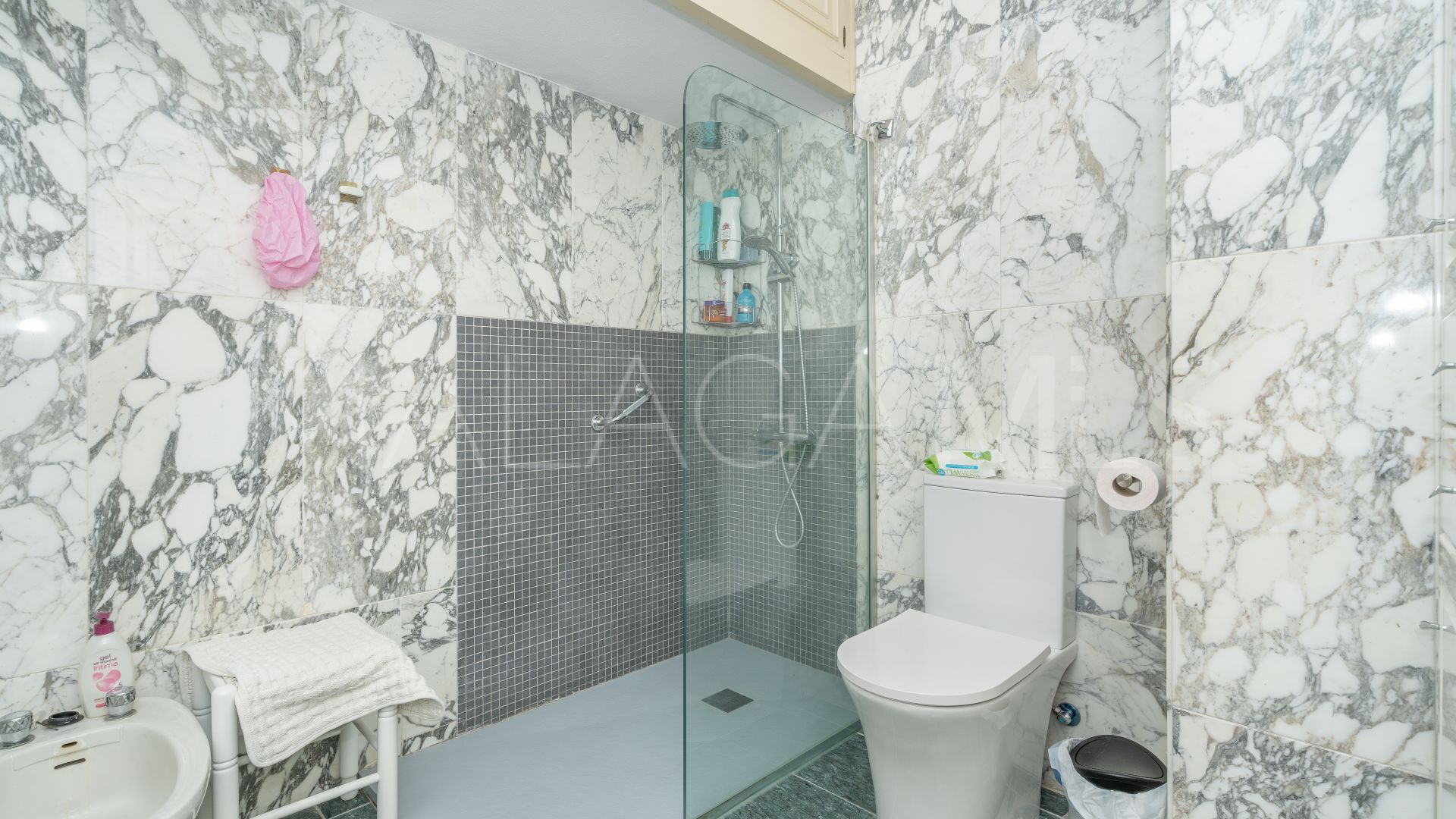 4 bedrooms penthouse for sale in Estepona Centre