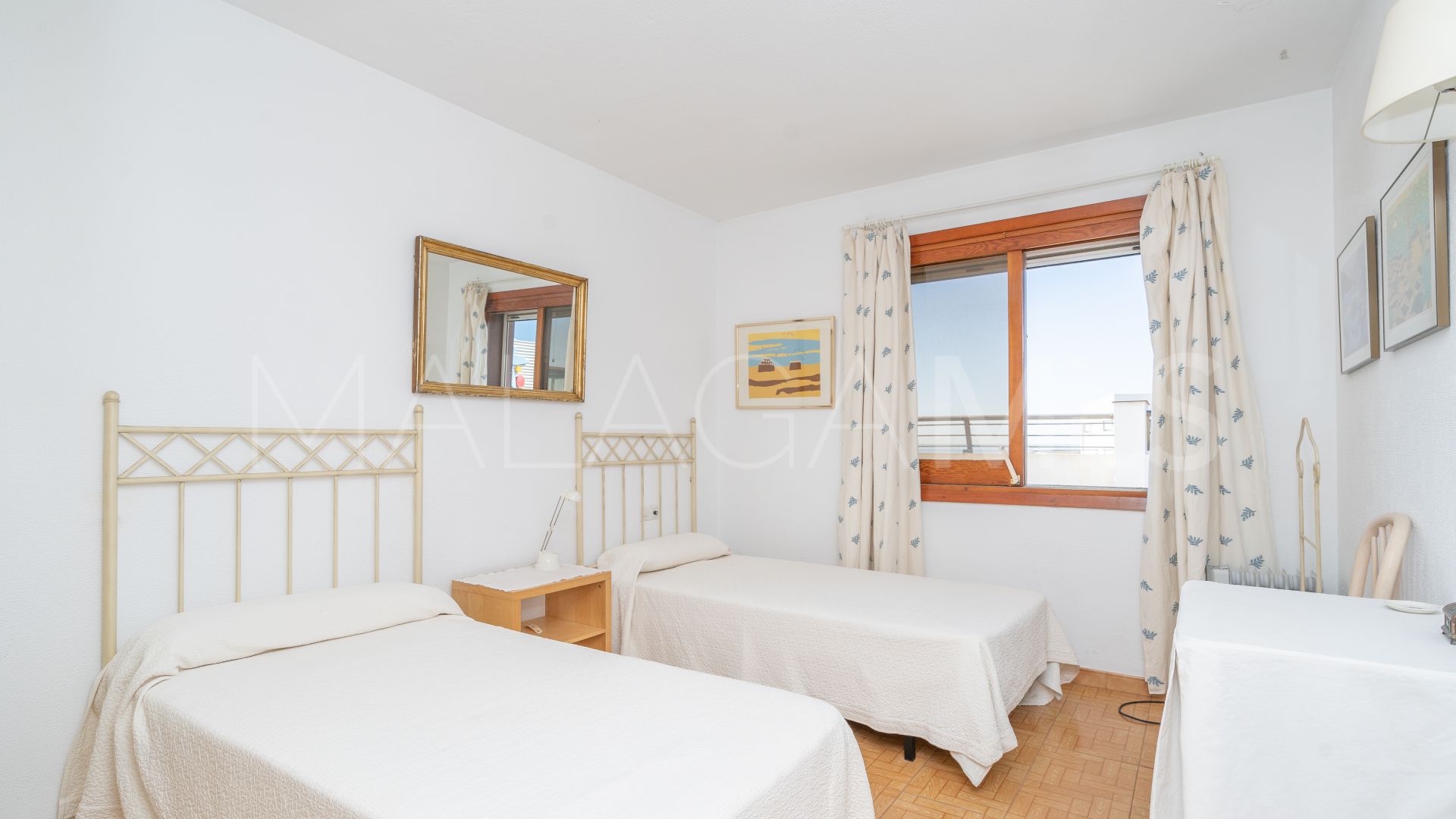 4 bedrooms penthouse for sale in Estepona Centre