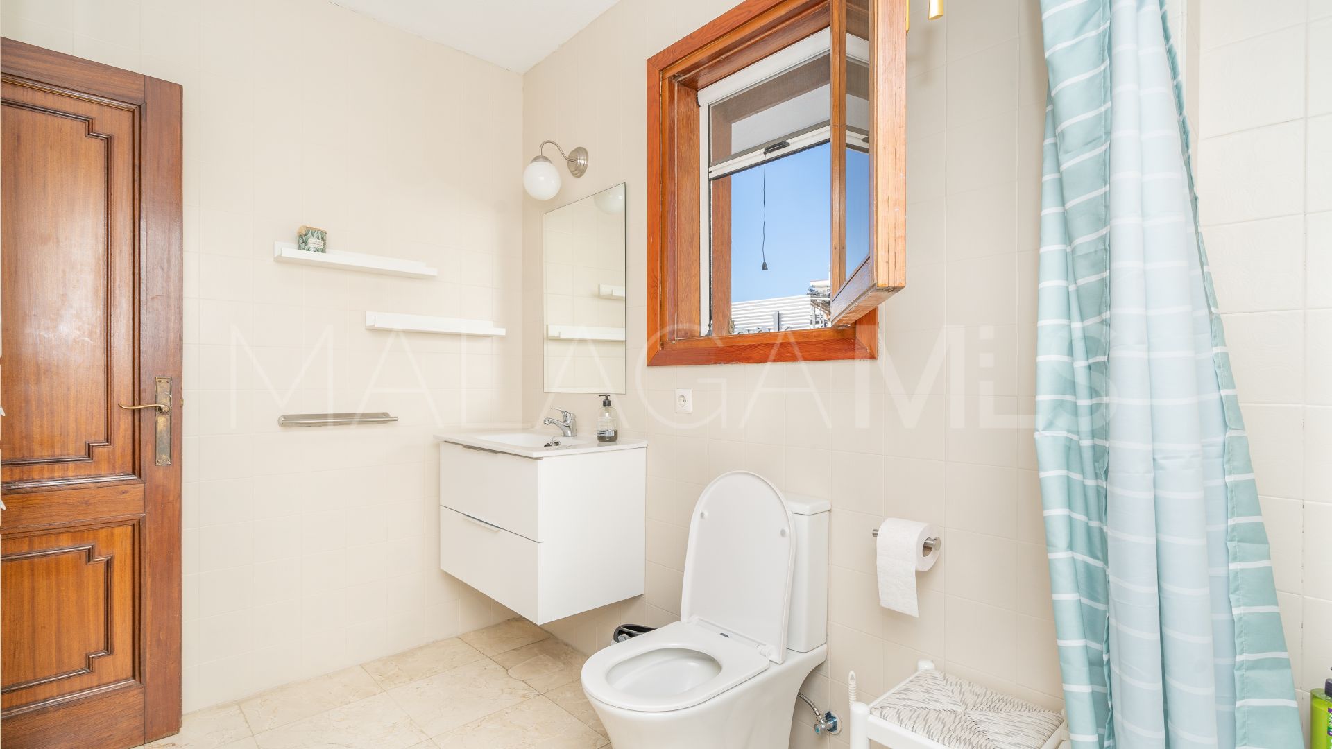 4 bedrooms penthouse for sale in Estepona Centre