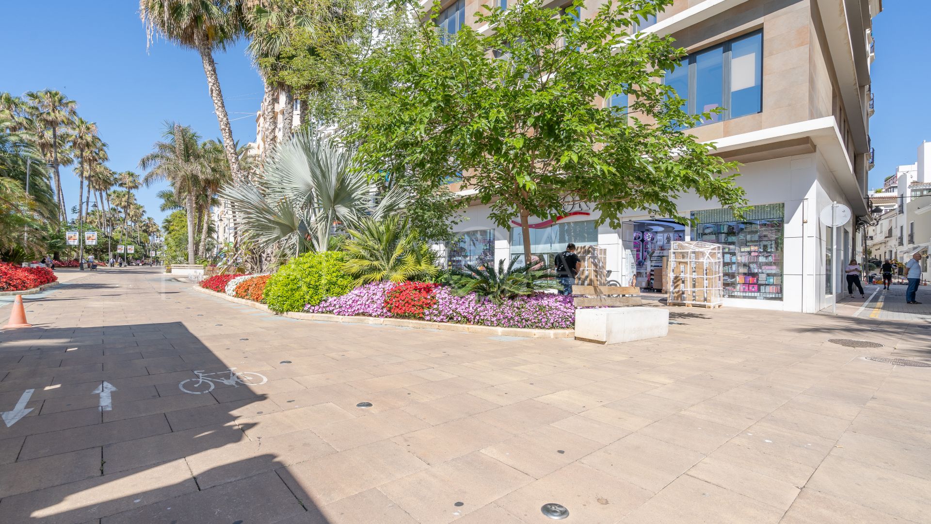 4 bedrooms penthouse for sale in Estepona Centre