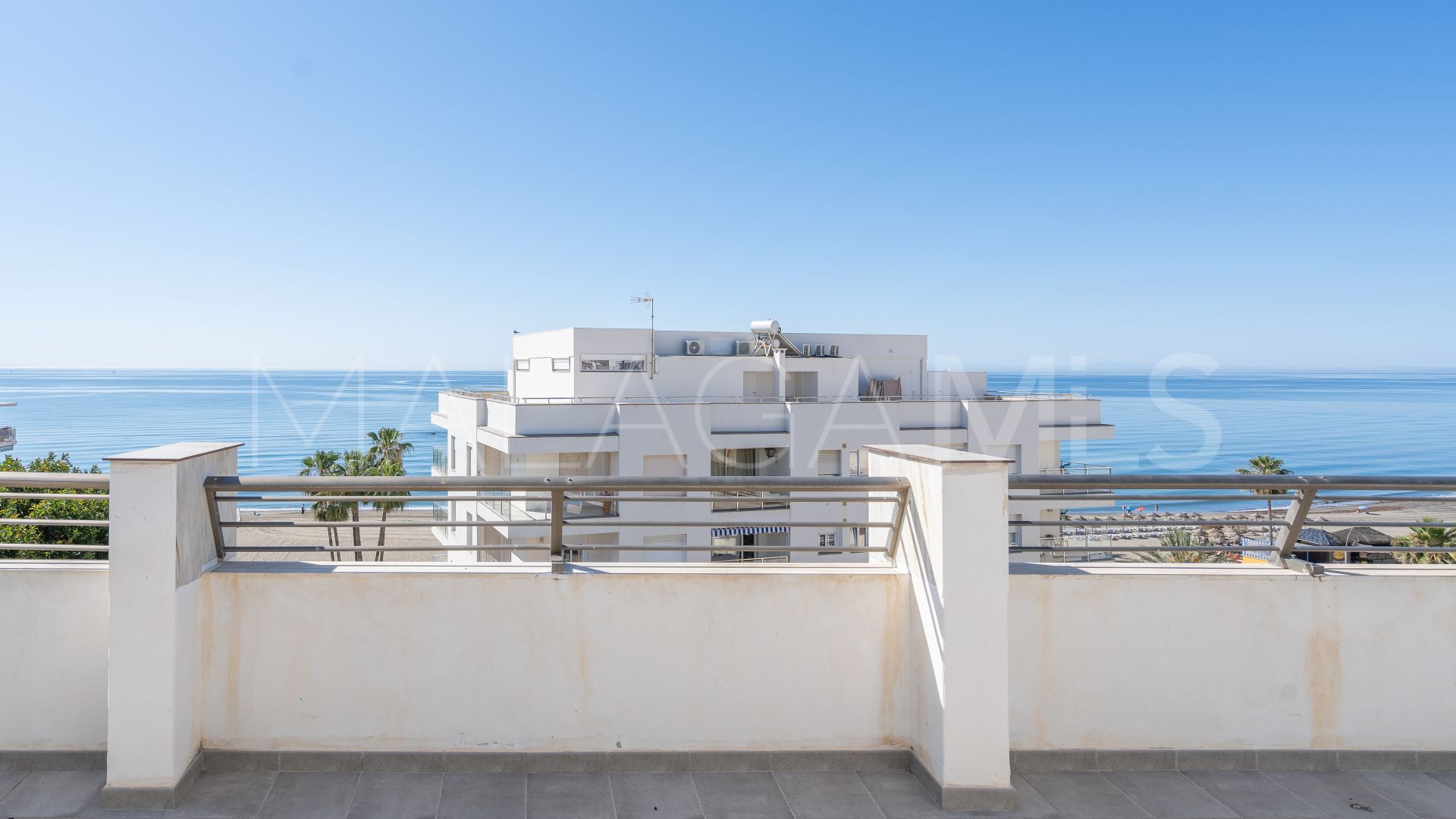 4 bedrooms penthouse for sale in Estepona Centre