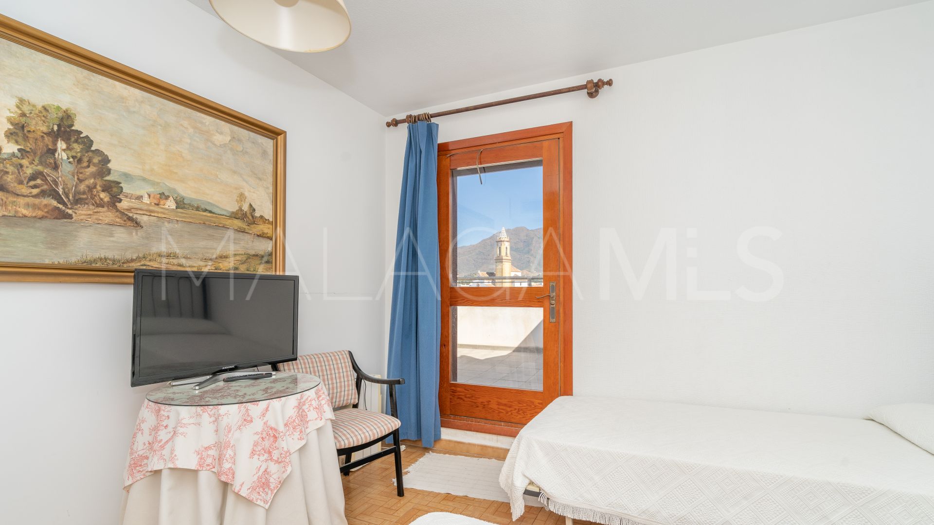 4 bedrooms penthouse for sale in Estepona Centre