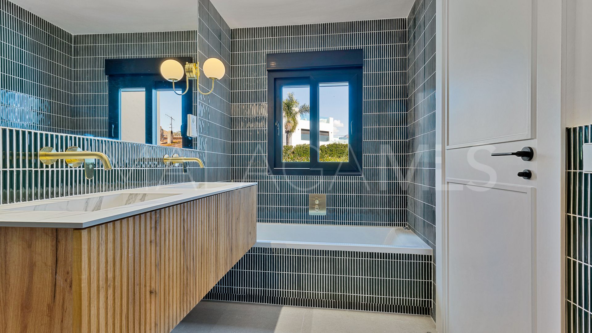 Radhus for sale in Linda Vista Baja