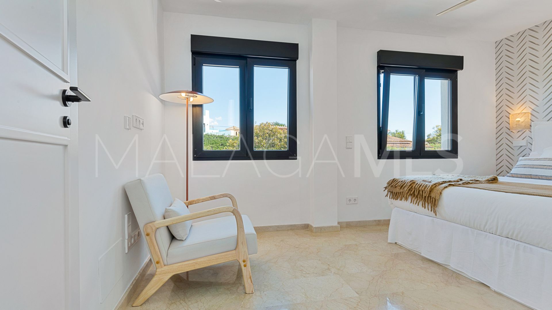 Radhus for sale in Linda Vista Baja