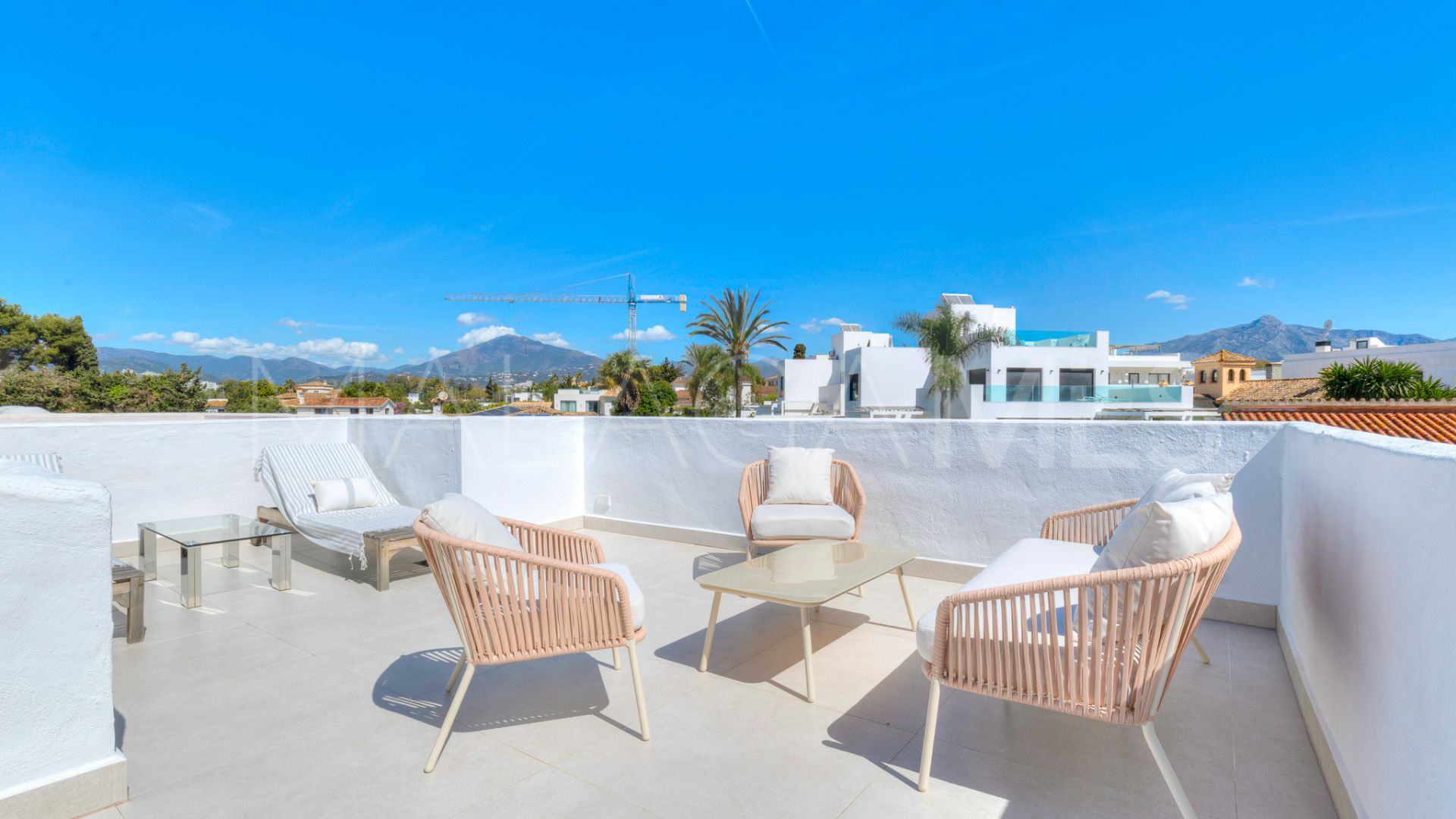 Radhus for sale in Linda Vista Baja