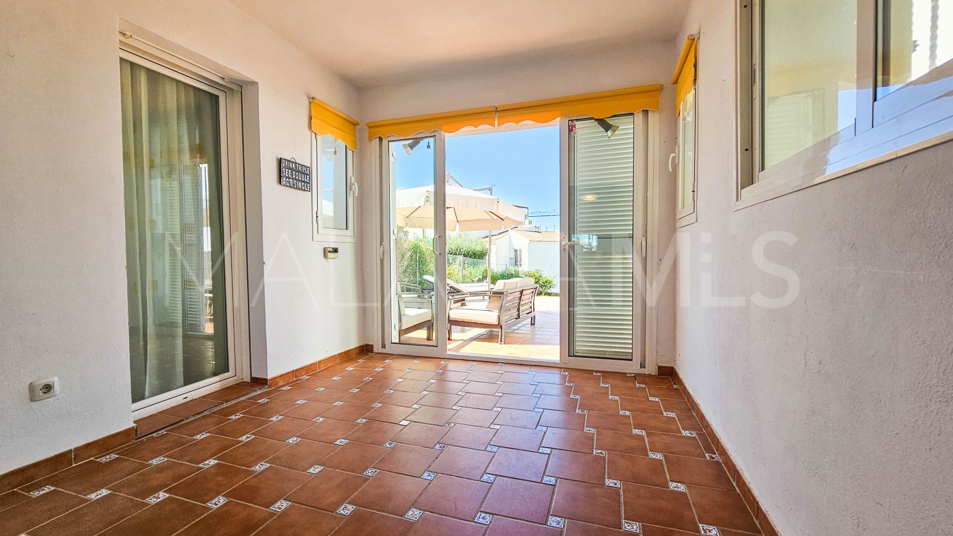 For sale ground floor apartment in La Duquesa