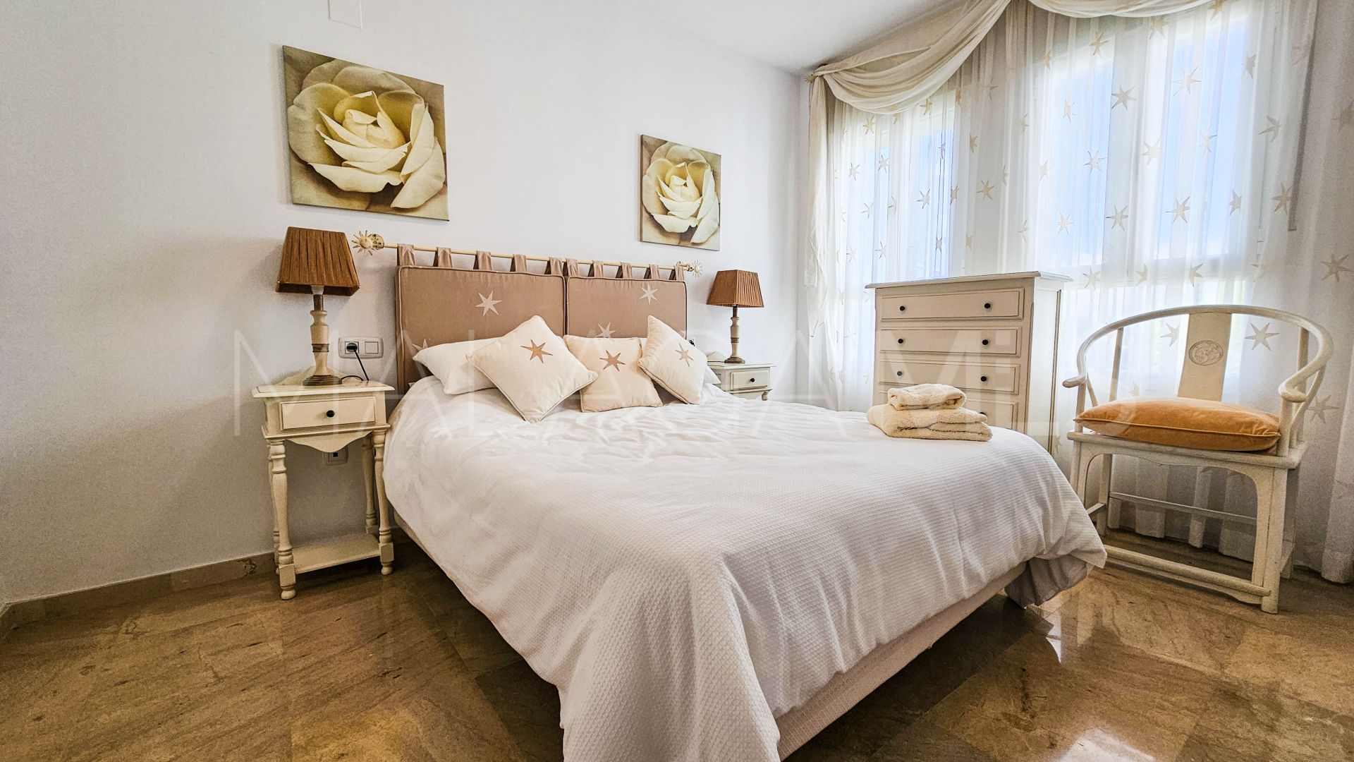 For sale ground floor apartment in La Duquesa