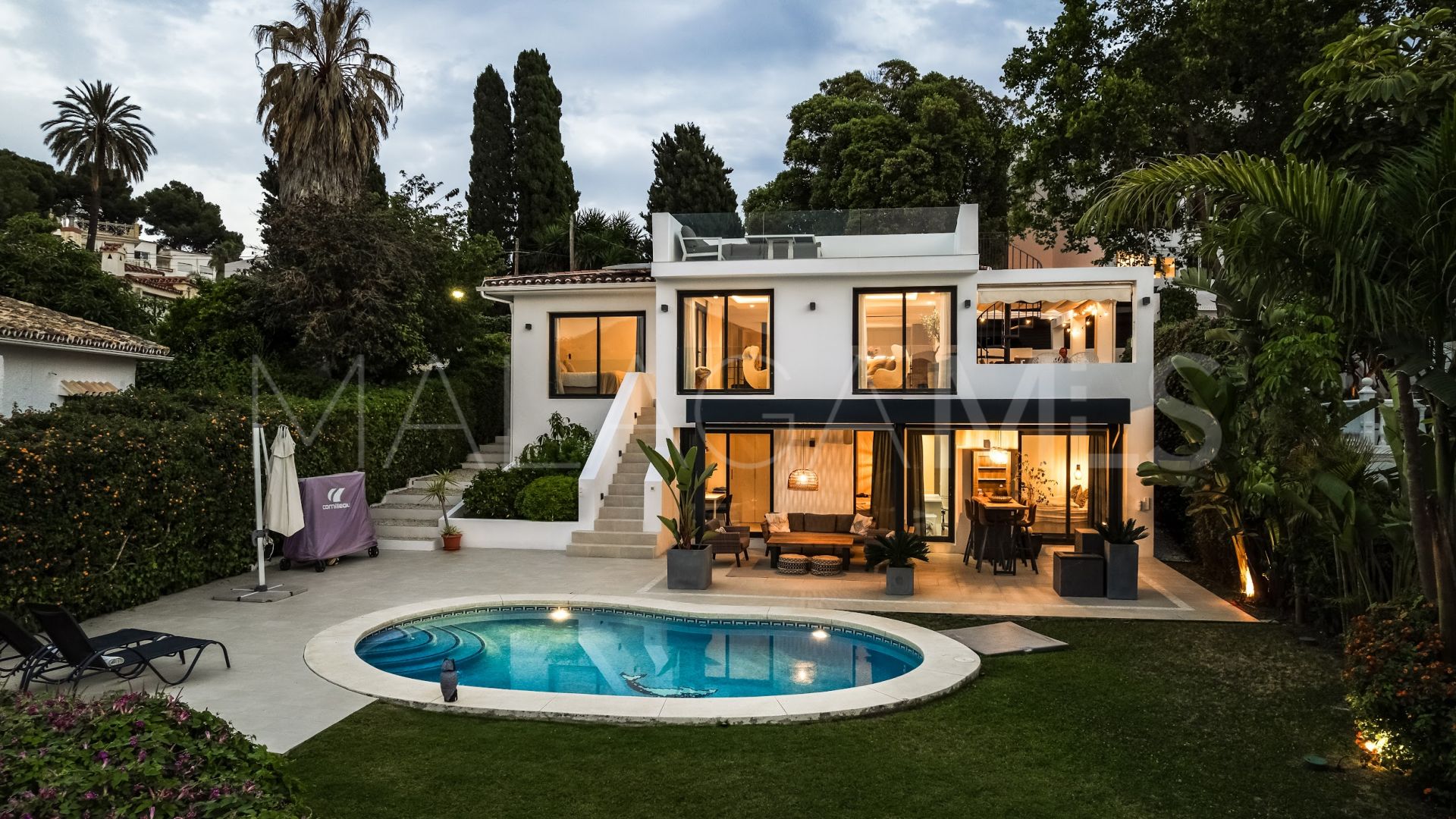 Buy Nueva Andalucia villa