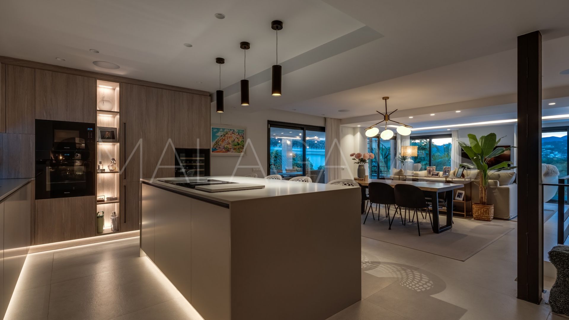 Buy Nueva Andalucia villa