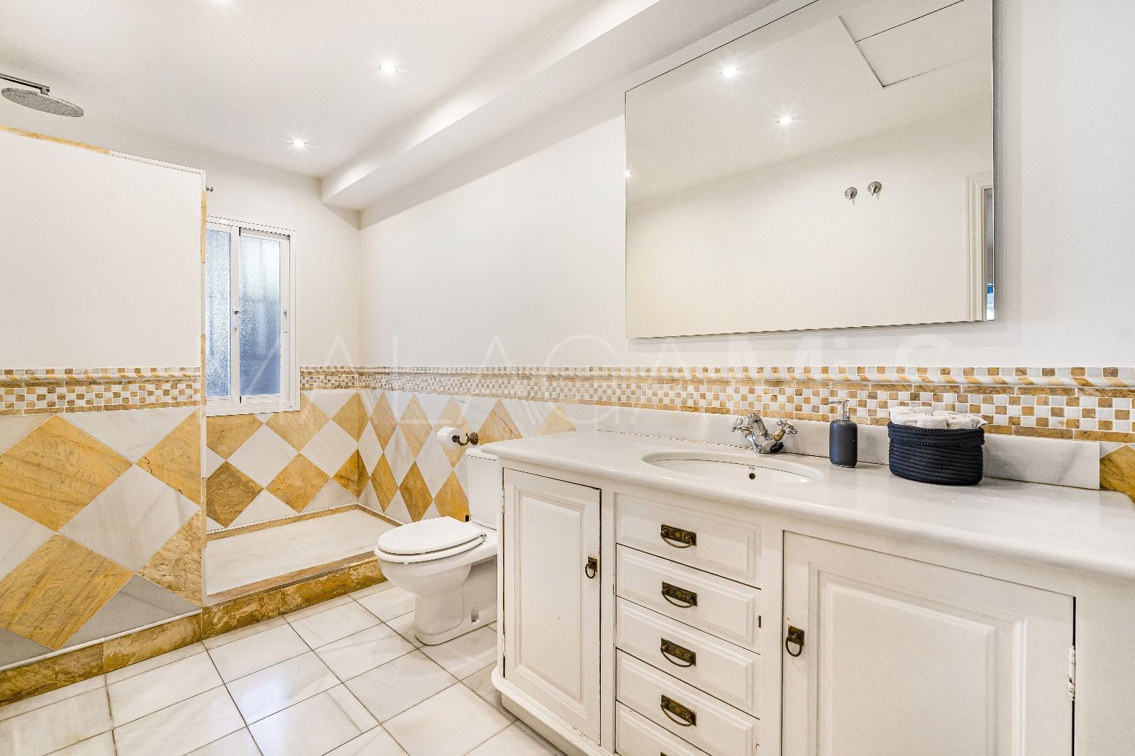 Reihenhaus for sale in San Pedro de Alcantara