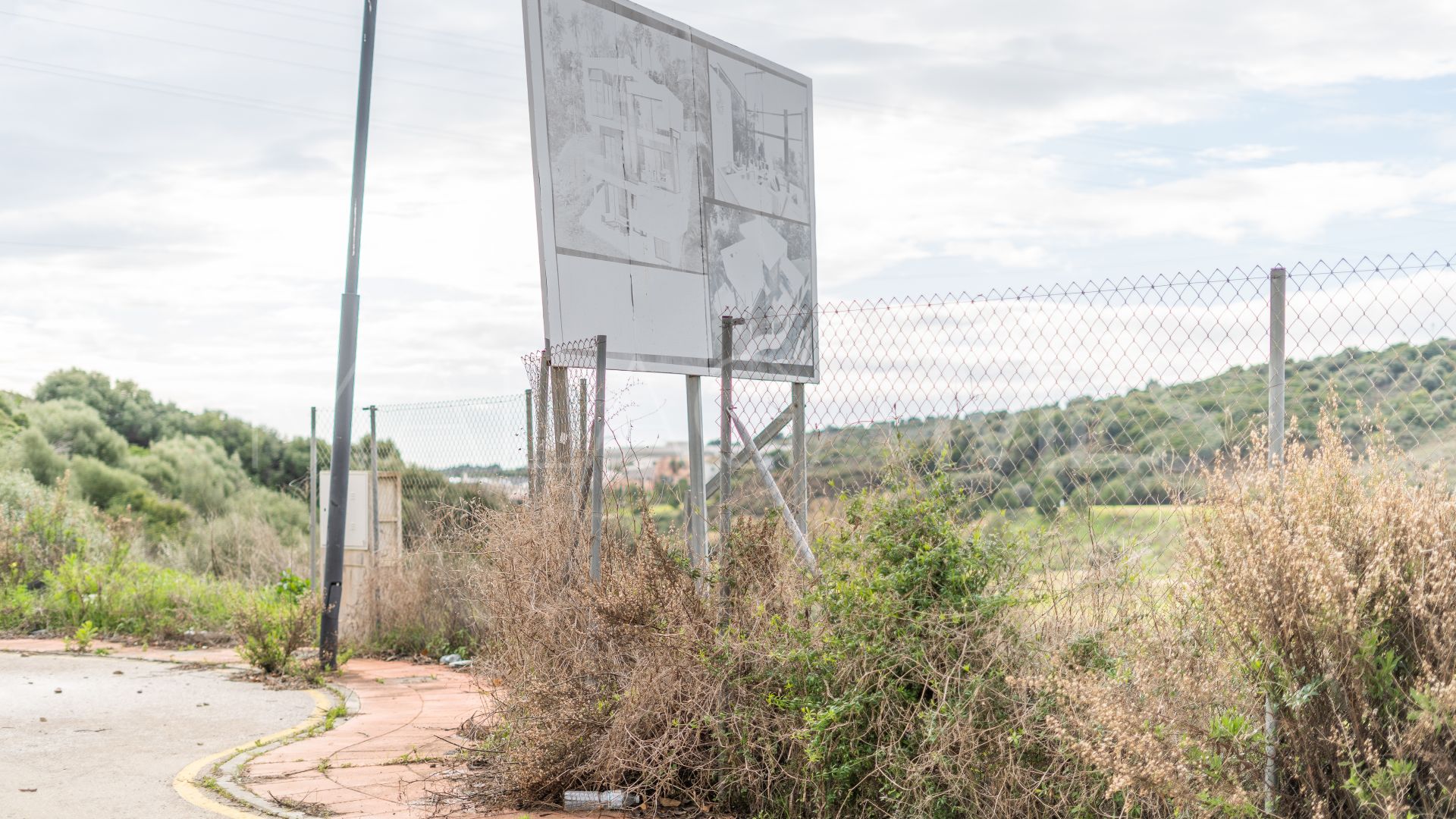 Grundstück for sale in Valle Romano