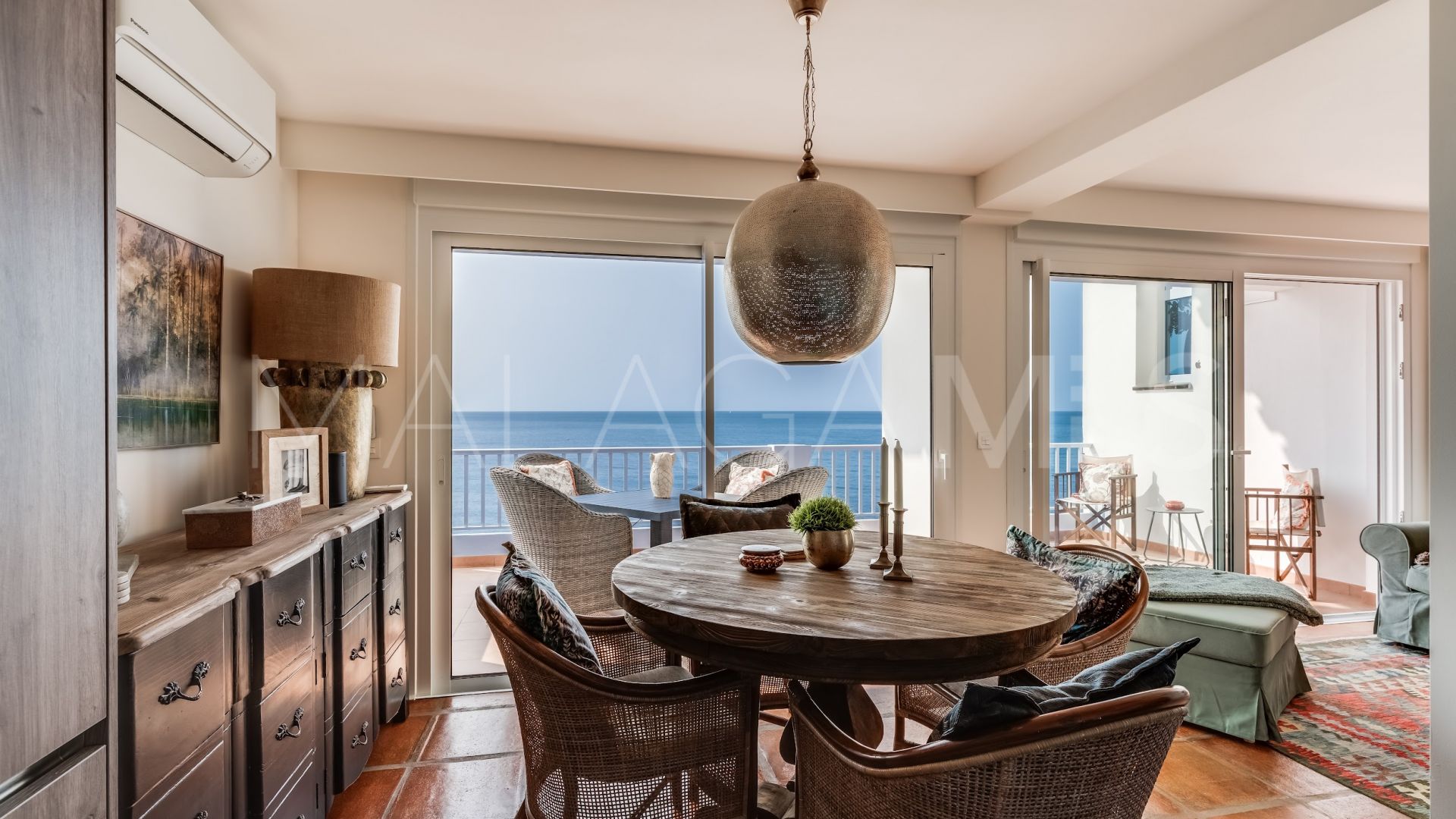Duplex penthouse for sale in Bahia Dorada