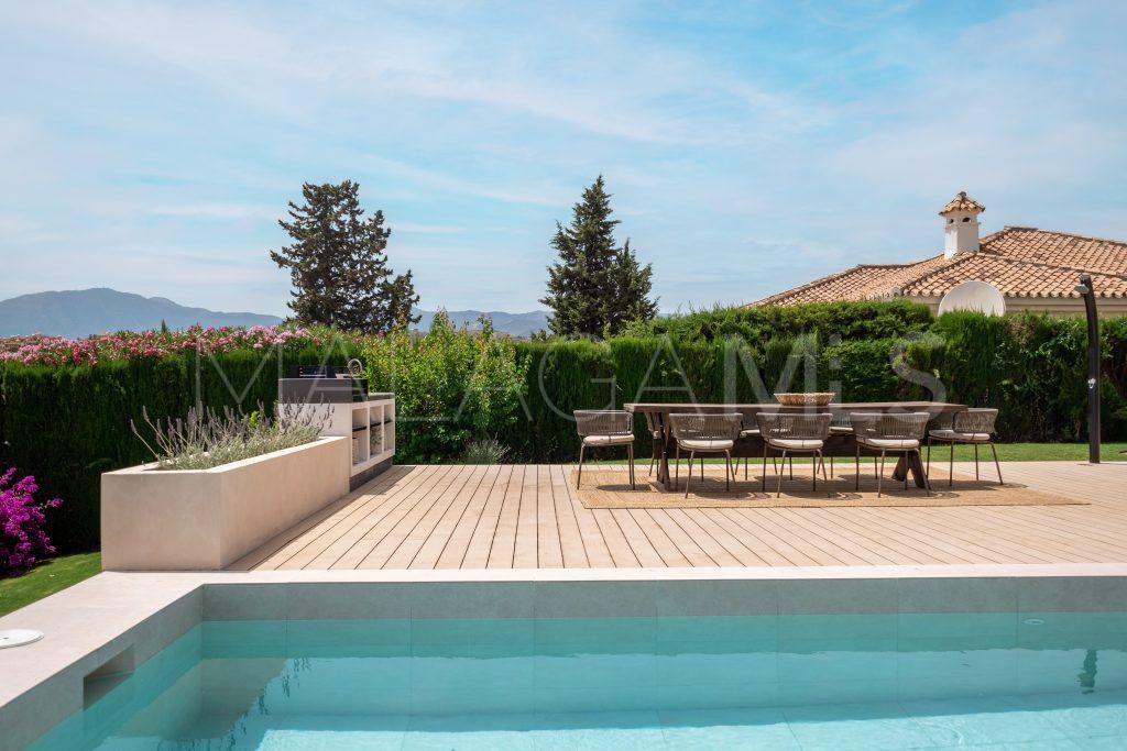 Villa for sale in Altos del Paraiso