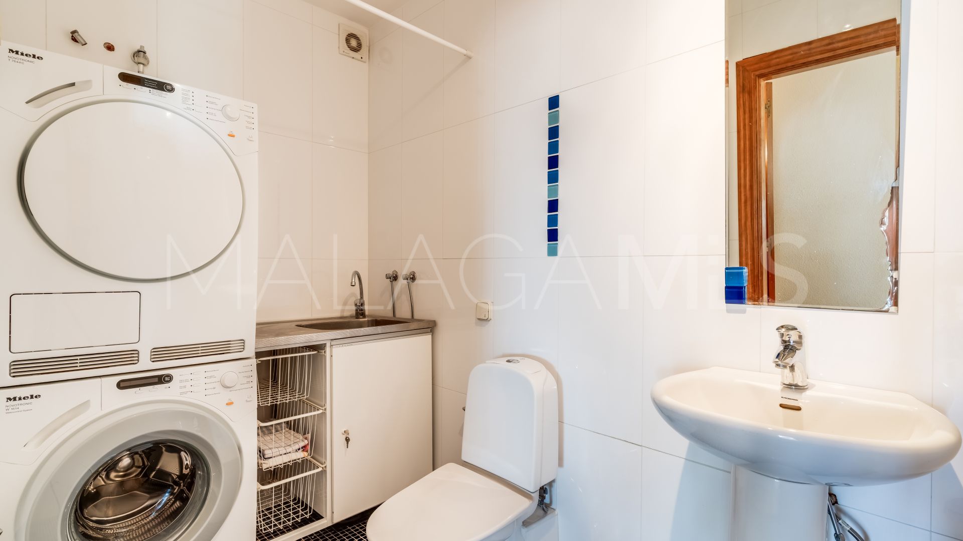 Estepona Este, apartamento a la venta with 4 bedrooms