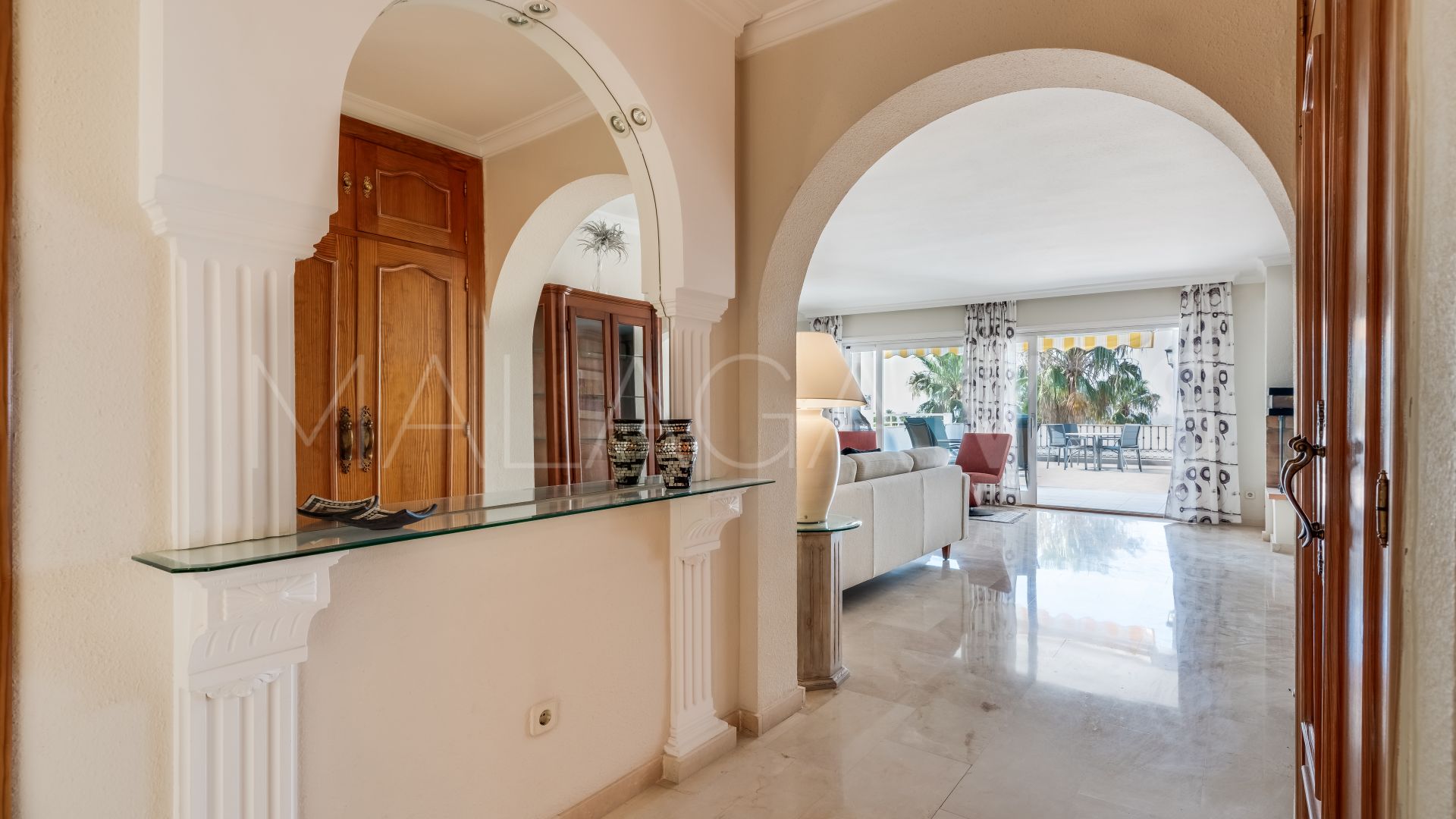 Estepona Este, apartamento a la venta with 4 bedrooms