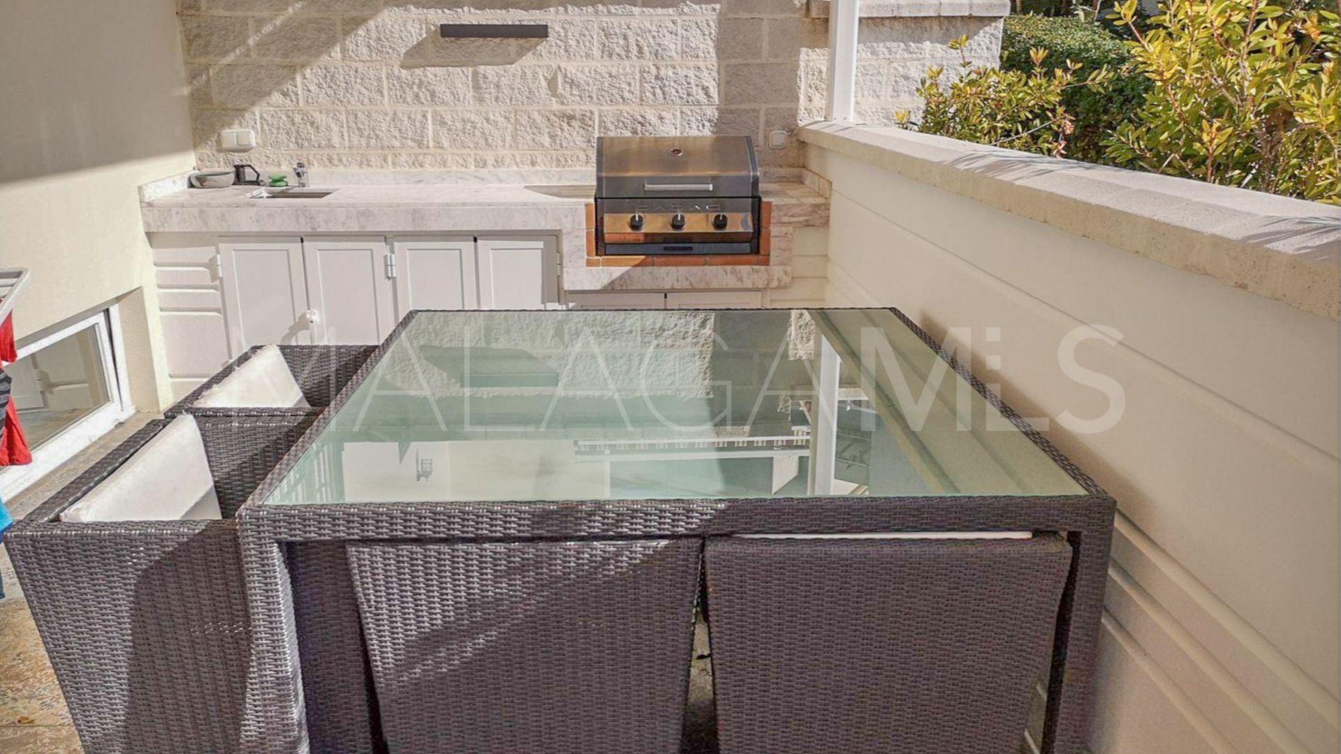 4 bedrooms Estepona Centre town house for sale