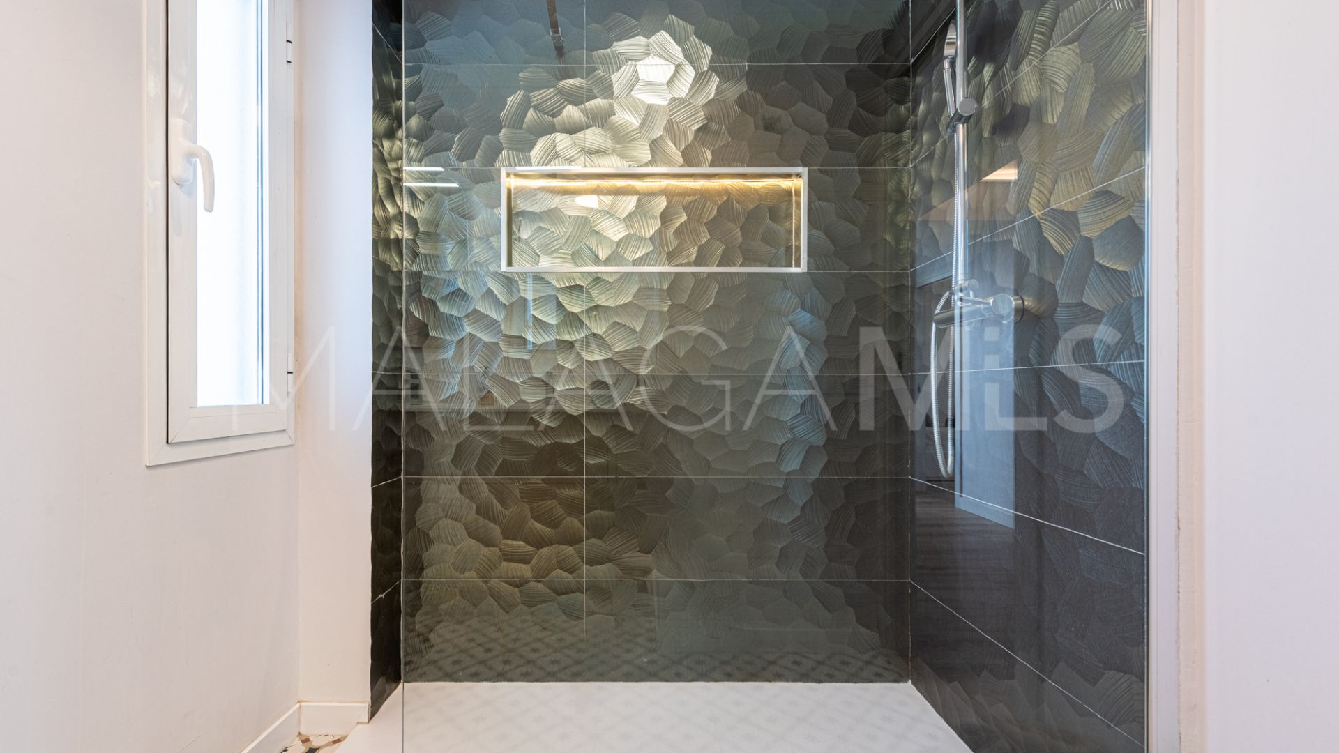 Zweistöckiges penthouse for sale in Los Naranjos de Marbella