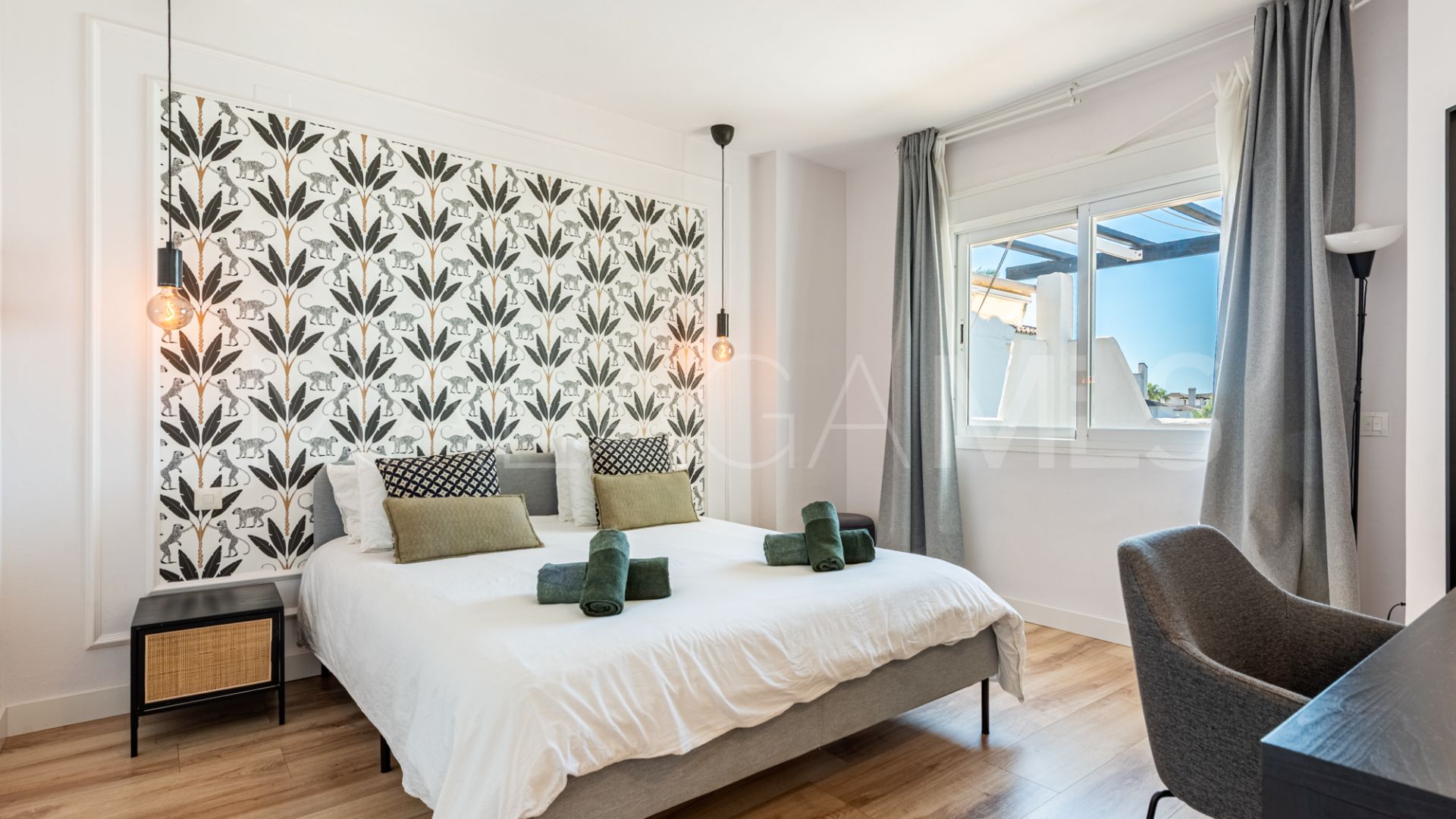 Zweistöckiges penthouse for sale in Los Naranjos de Marbella