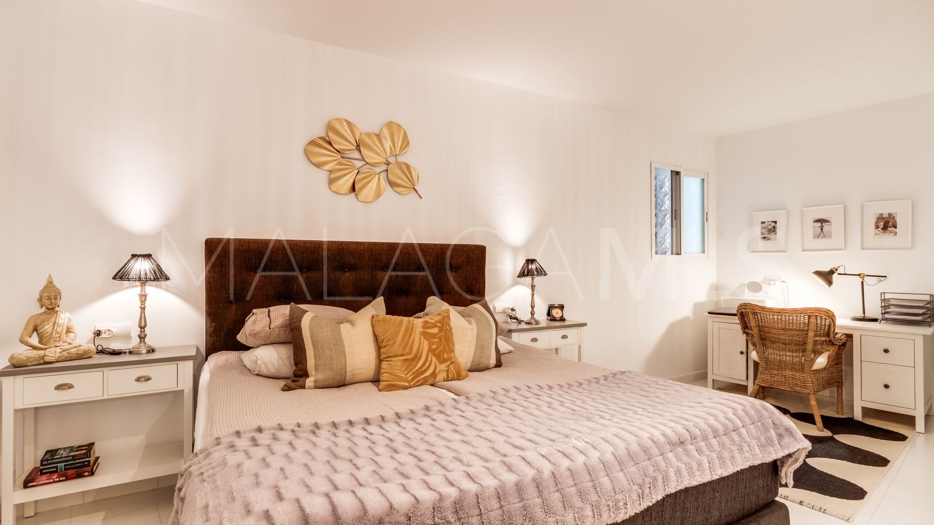 Ground floor apartment with 3 bedrooms for sale in Nueva Andalucia