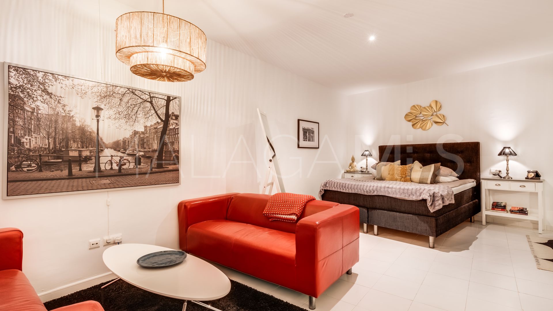 Ground floor apartment with 3 bedrooms for sale in Nueva Andalucia