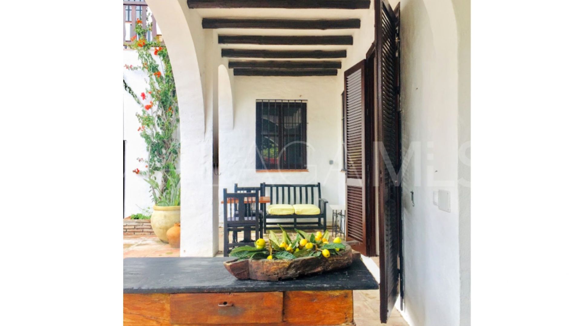 Landhaus for sale in Estepona