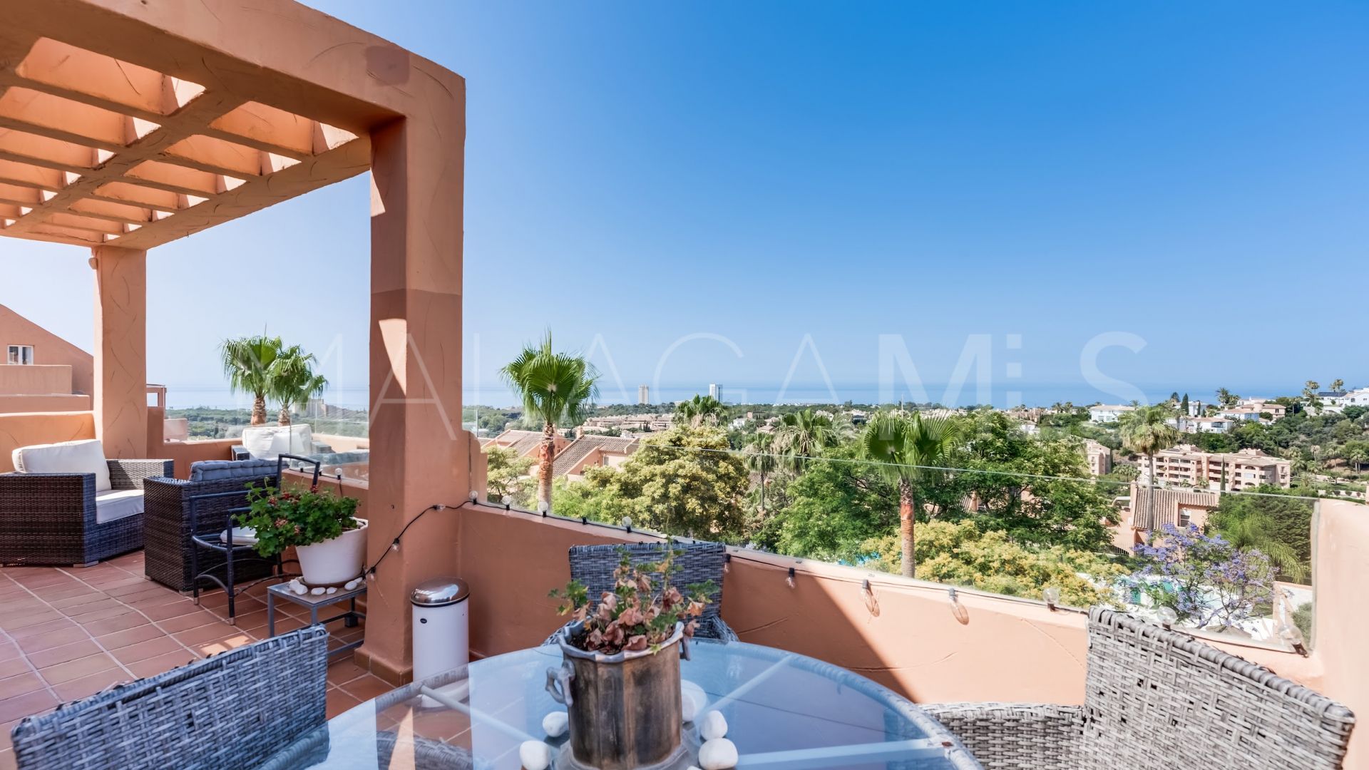 Zweistöckiges penthouse for sale in Elviria