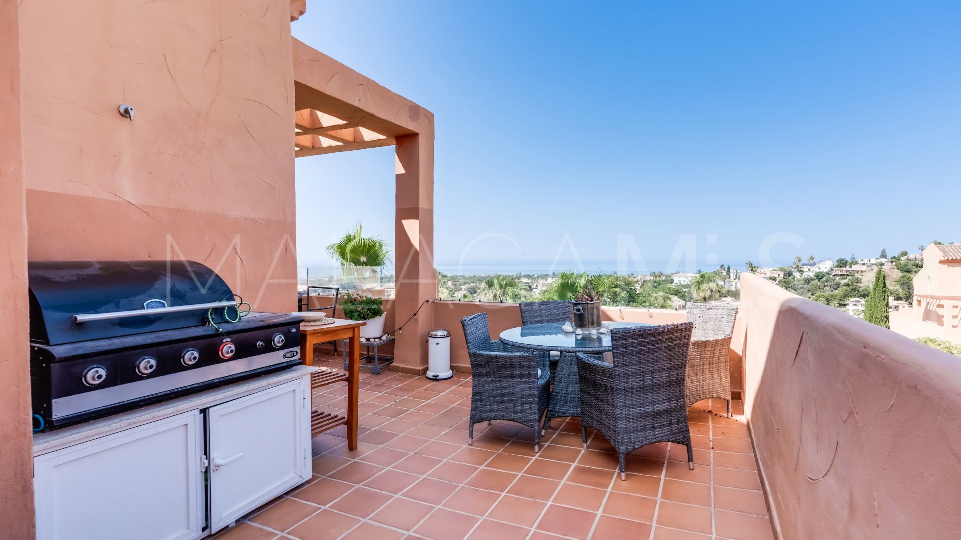 Zweistöckiges penthouse for sale in Elviria