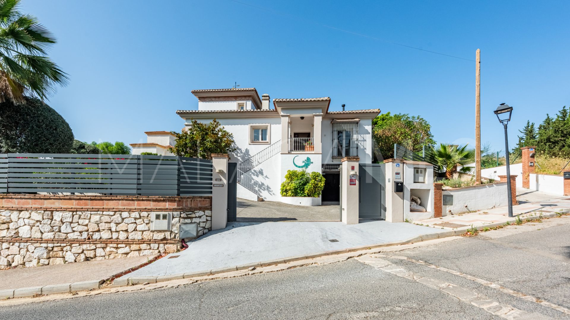 Villa for sale in Fuengirola