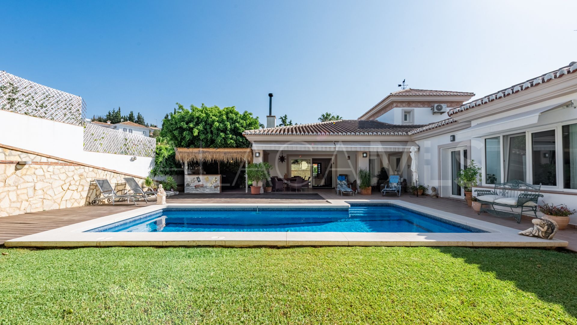 Villa for sale in Fuengirola