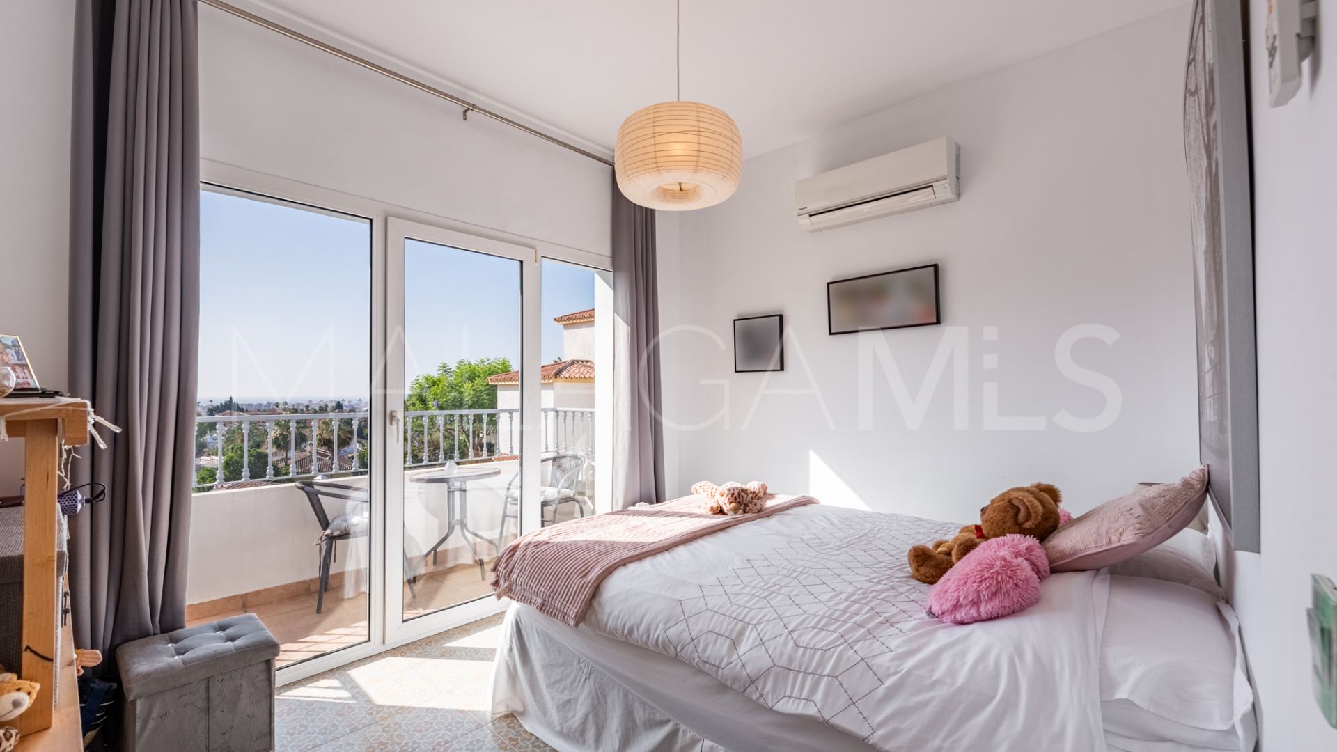 Villa for sale in Fuengirola