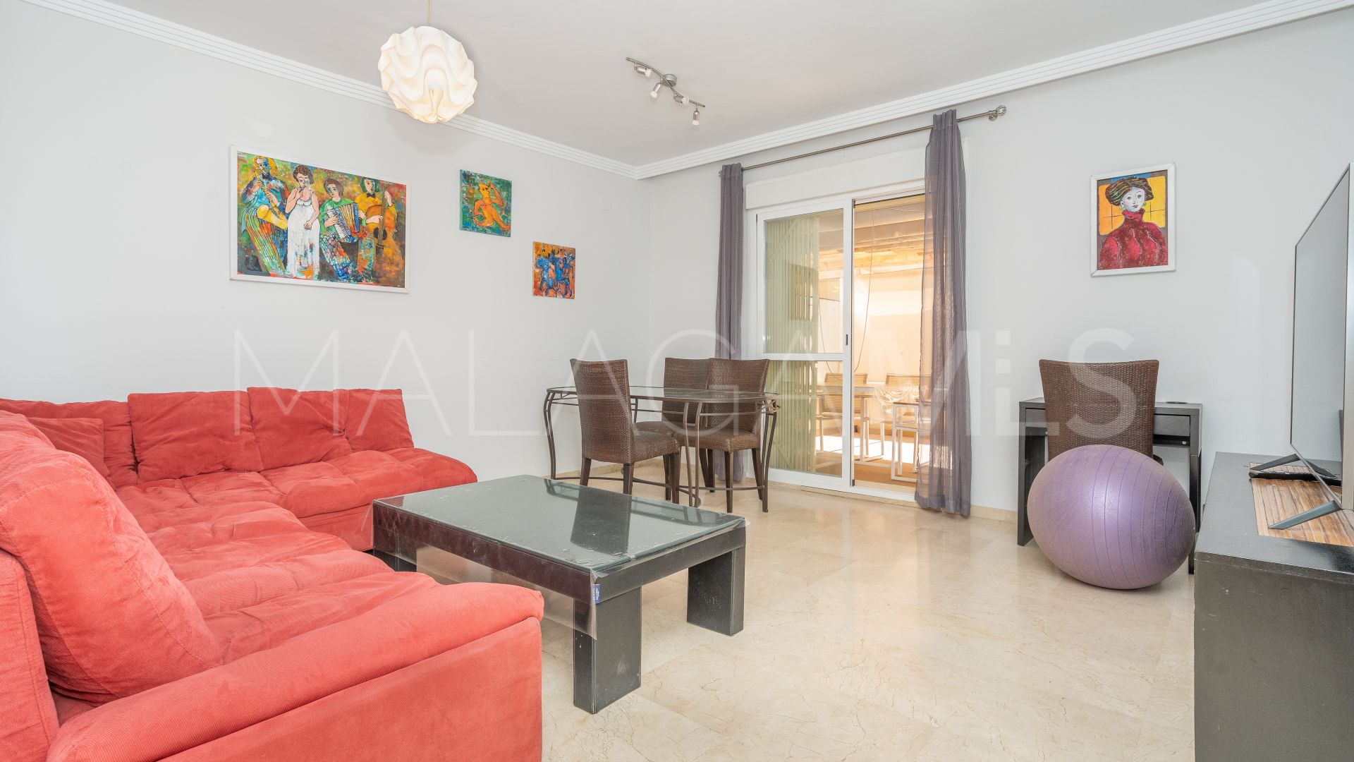 Se vende apartamento planta baja in Estepona Centro de 1 bedroom