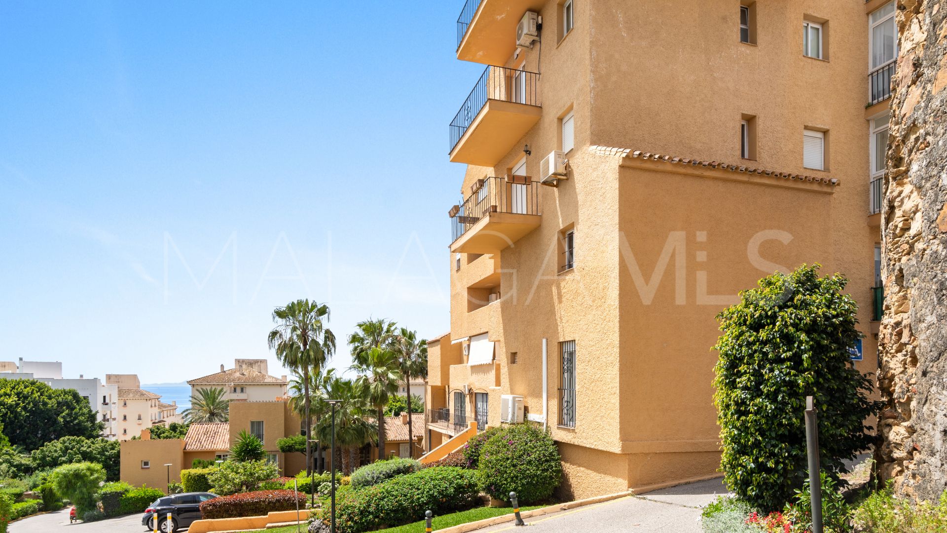 Estepona Puerto, apartamento a la venta