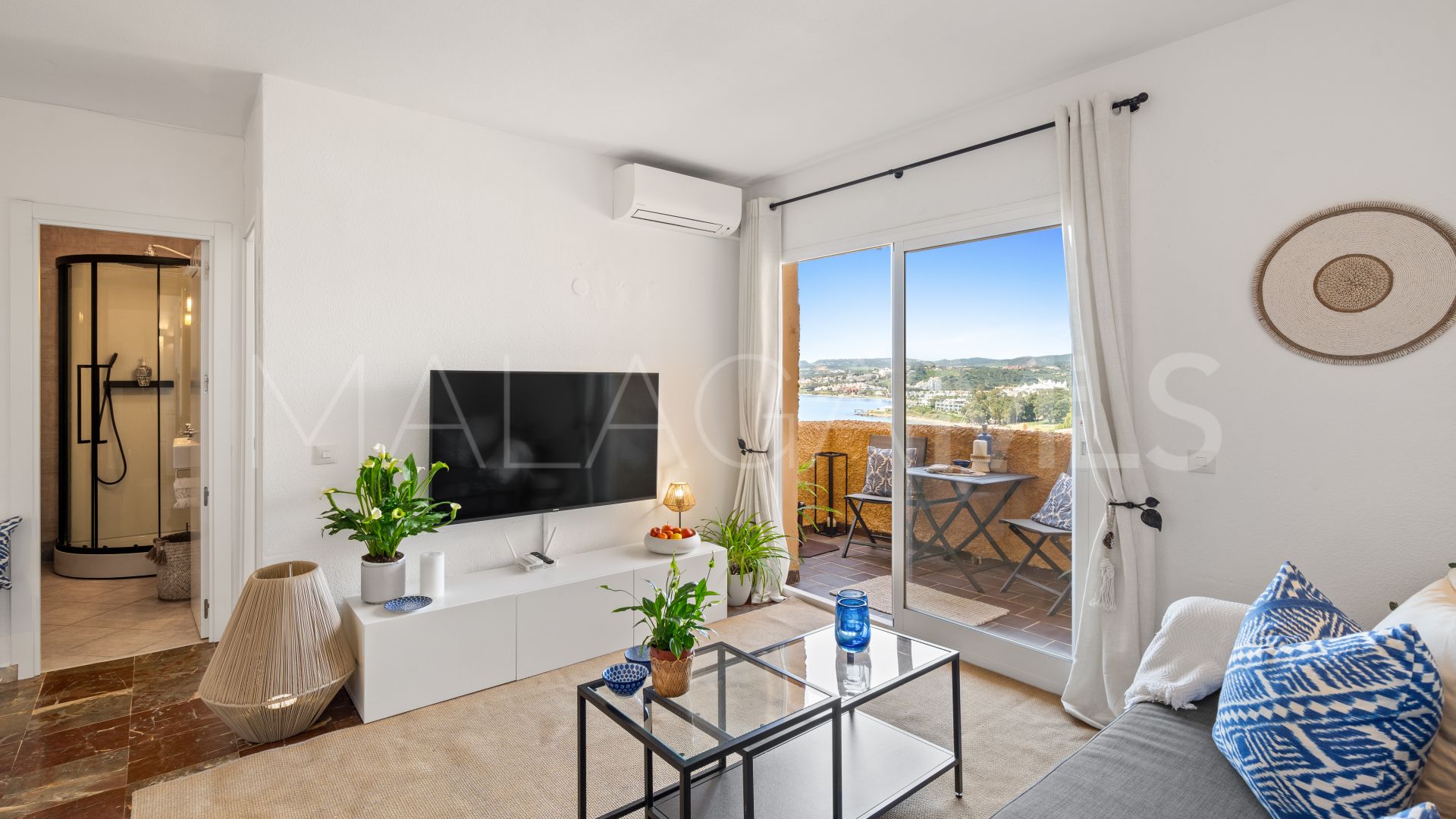 Estepona Puerto, apartamento a la venta