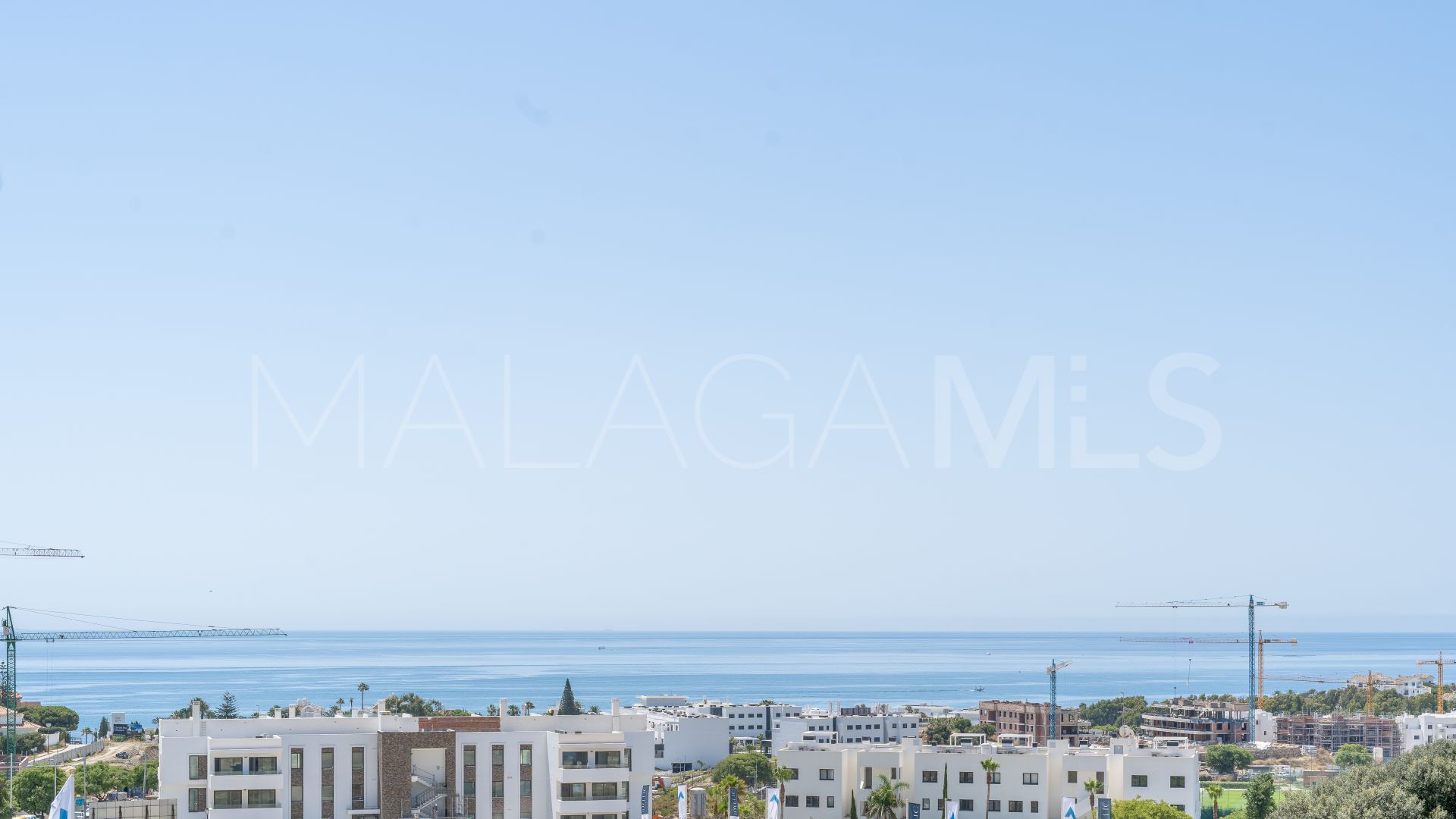 Buy apartamento in Estepona Oeste with 3 bedrooms